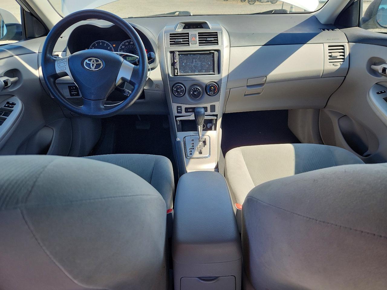 2012 Toyota Corolla Le Серебряный vin: 2T1BU4EE1CC767018