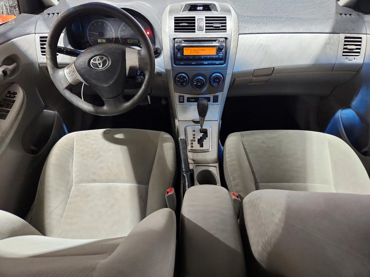 2012 Toyota Corolla Le Silver vin: 2T1BU4EE1CC776804