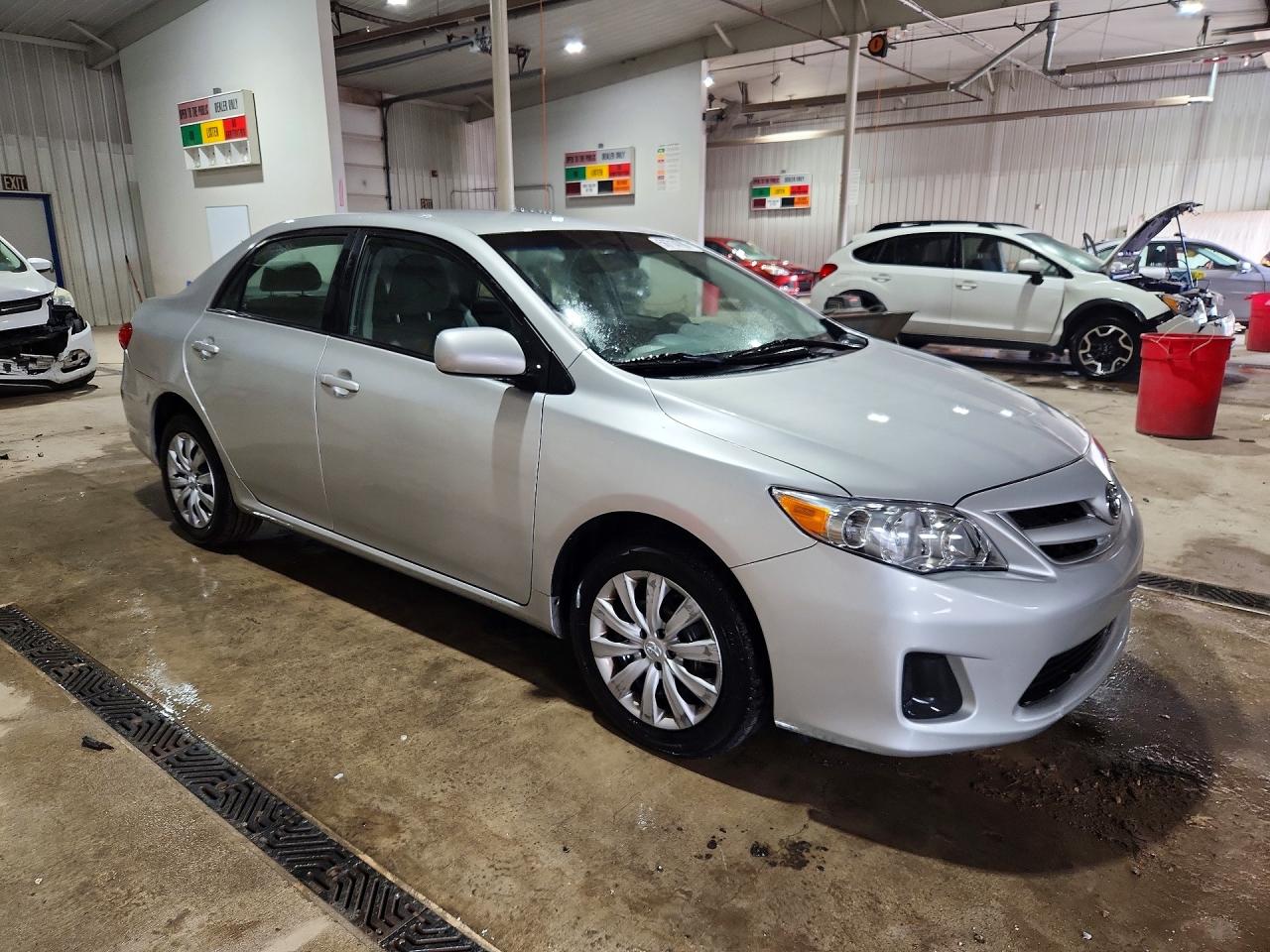 2012 Toyota Corolla Le Silver vin: 2T1BU4EE1CC776804