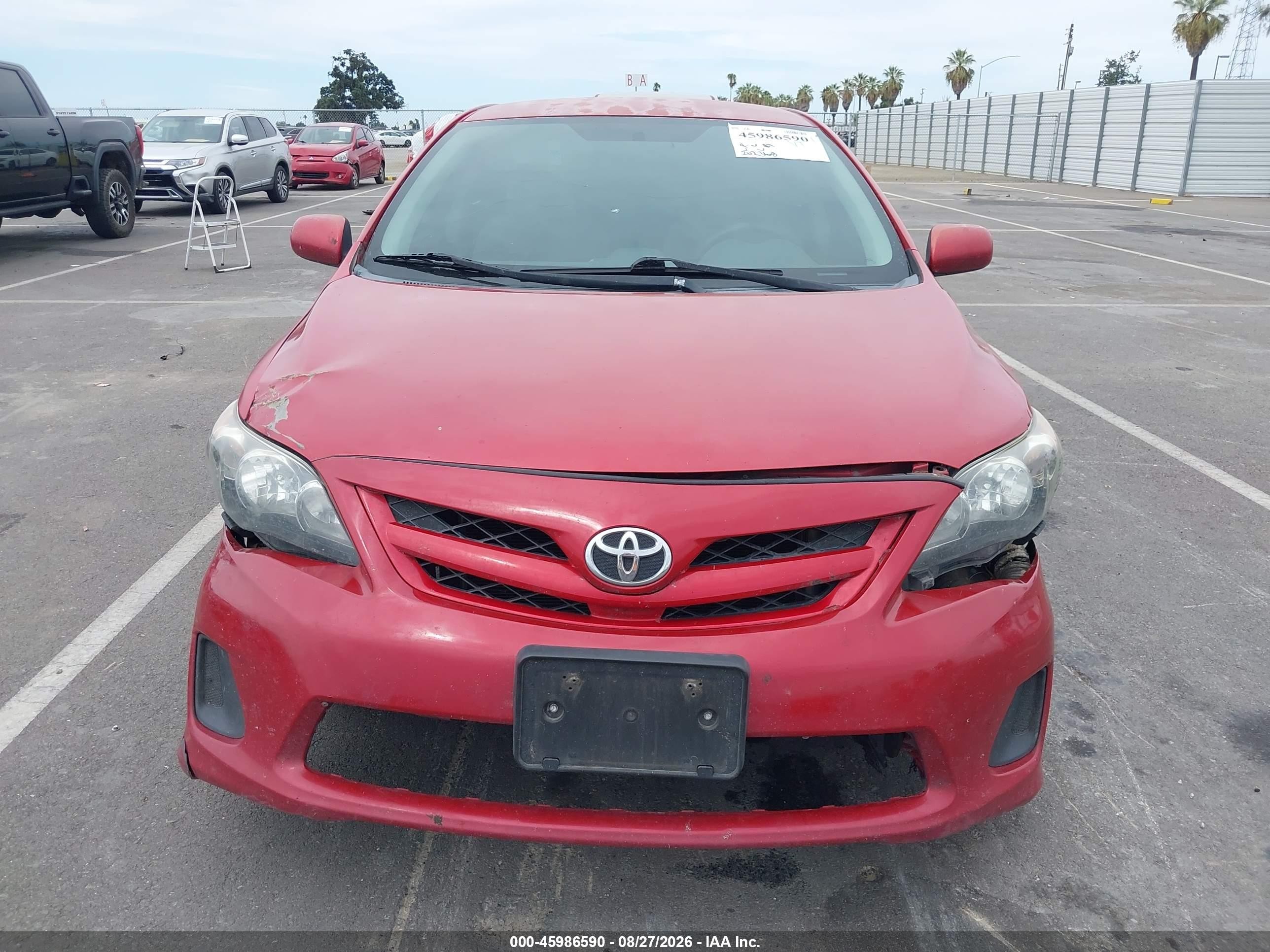 2012 Toyota Corolla Le Red vin: 2T1BU4EE1CC781906