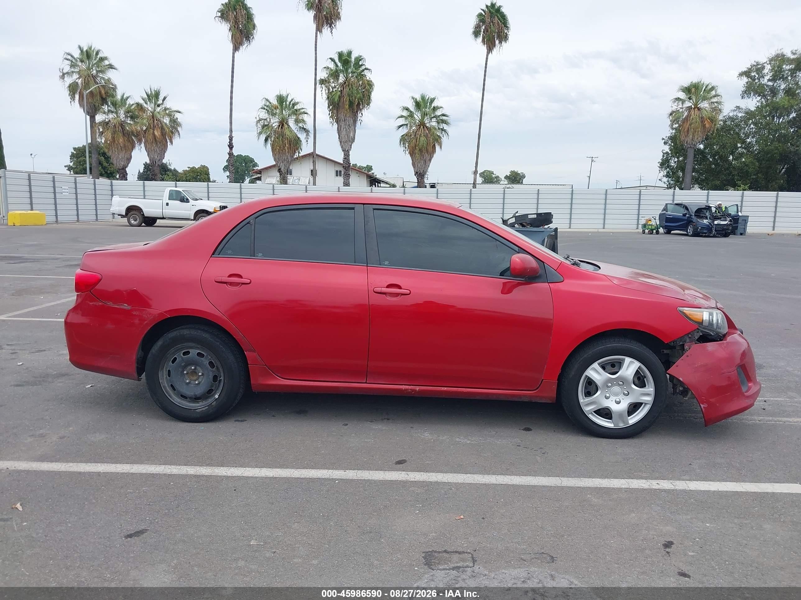 2012 Toyota Corolla Le Red vin: 2T1BU4EE1CC781906
