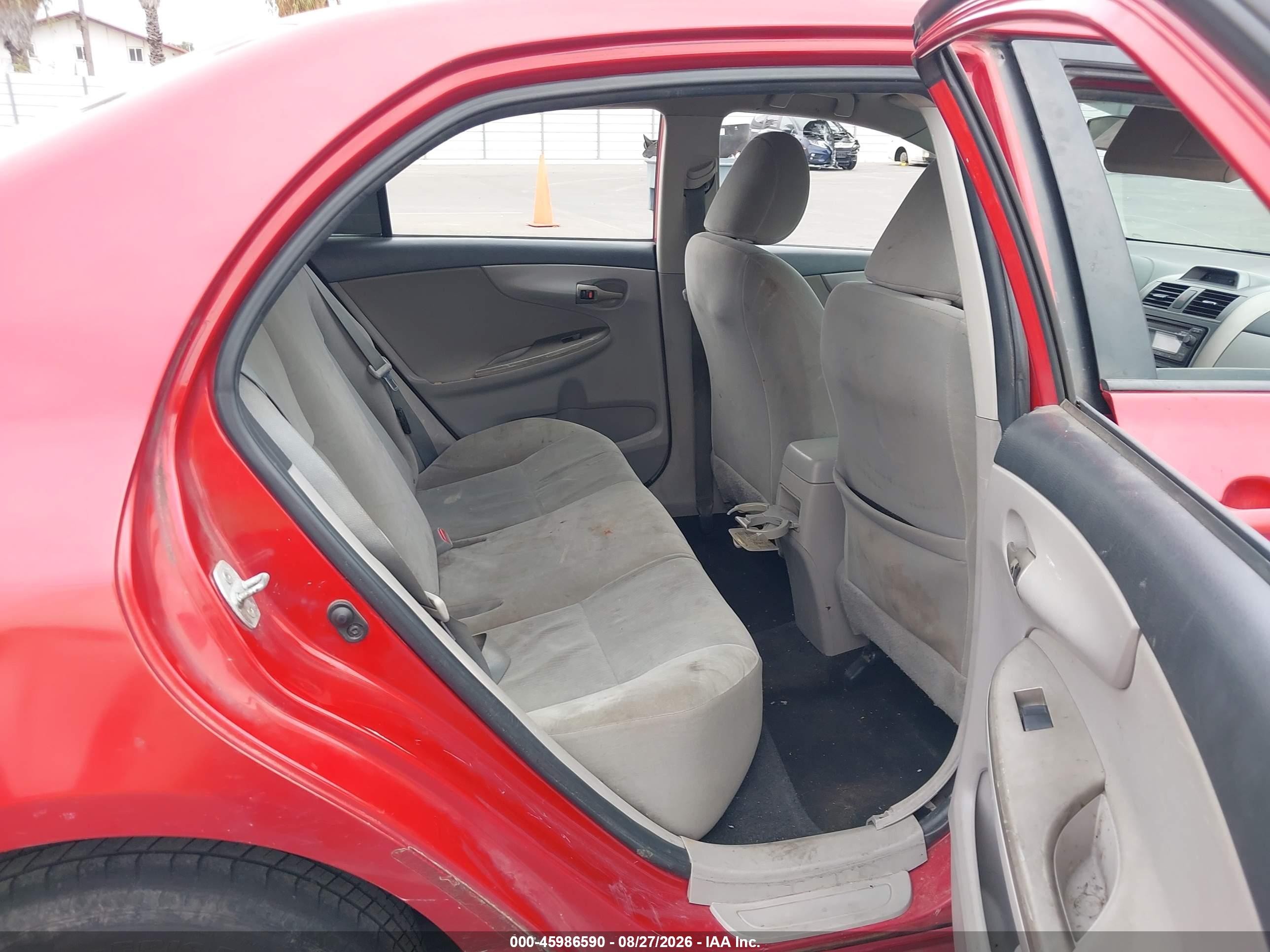 2012 Toyota Corolla Le Red vin: 2T1BU4EE1CC781906