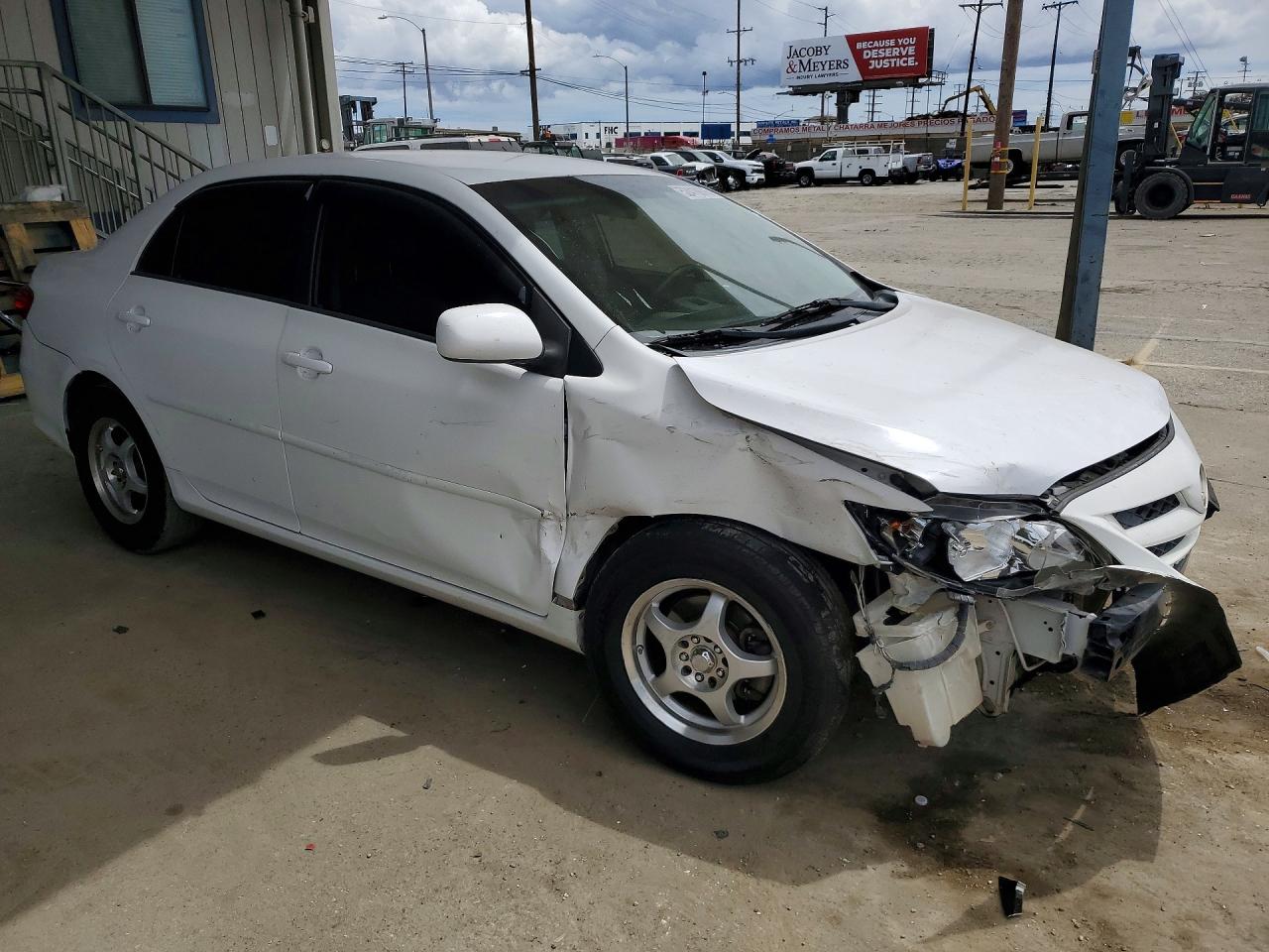 2012 Toyota Corolla Le White vin: 2T1BU4EE1CC792257