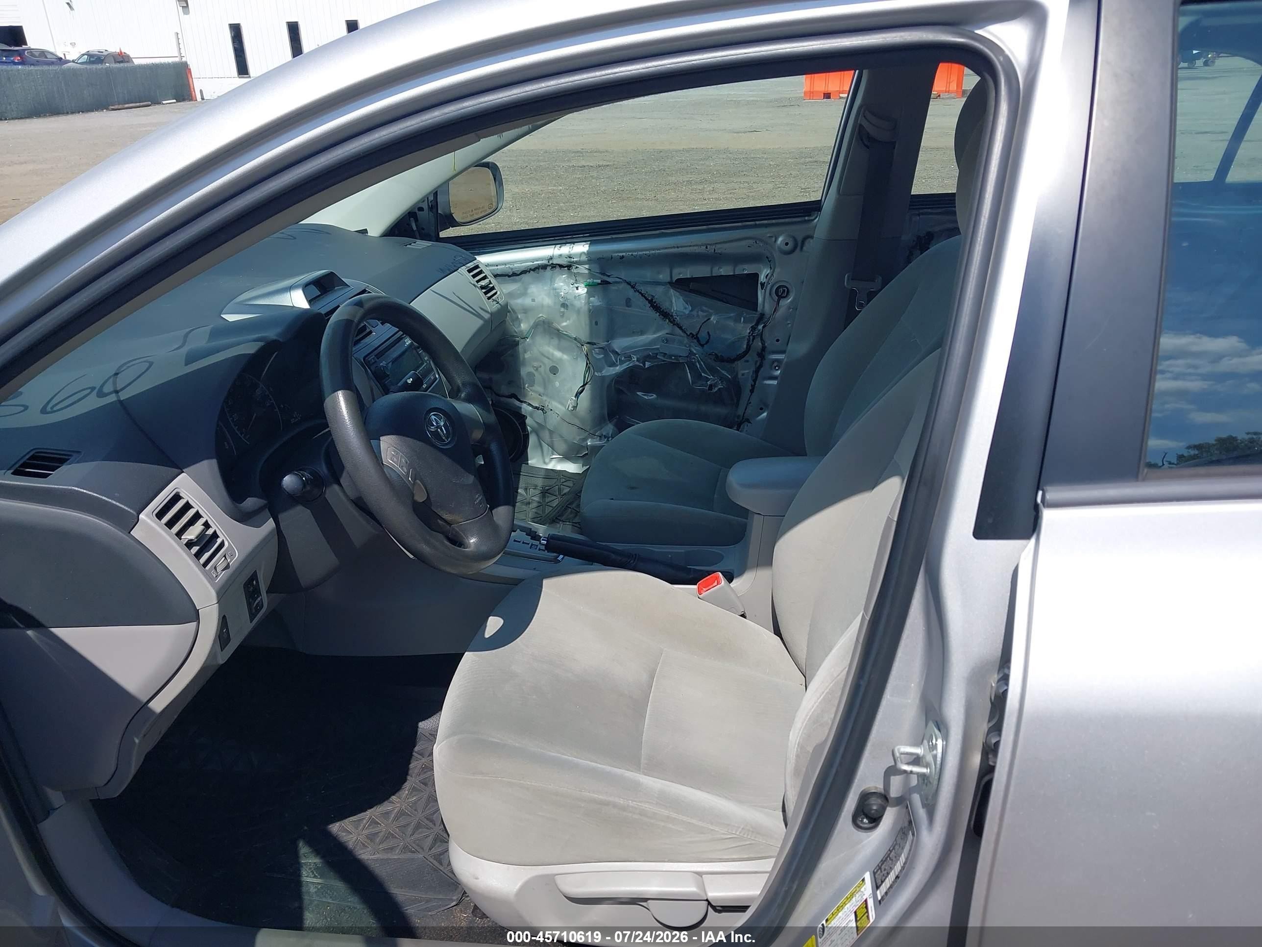 2012 Toyota Corolla Le Silver vin: 2T1BU4EE1CC796549