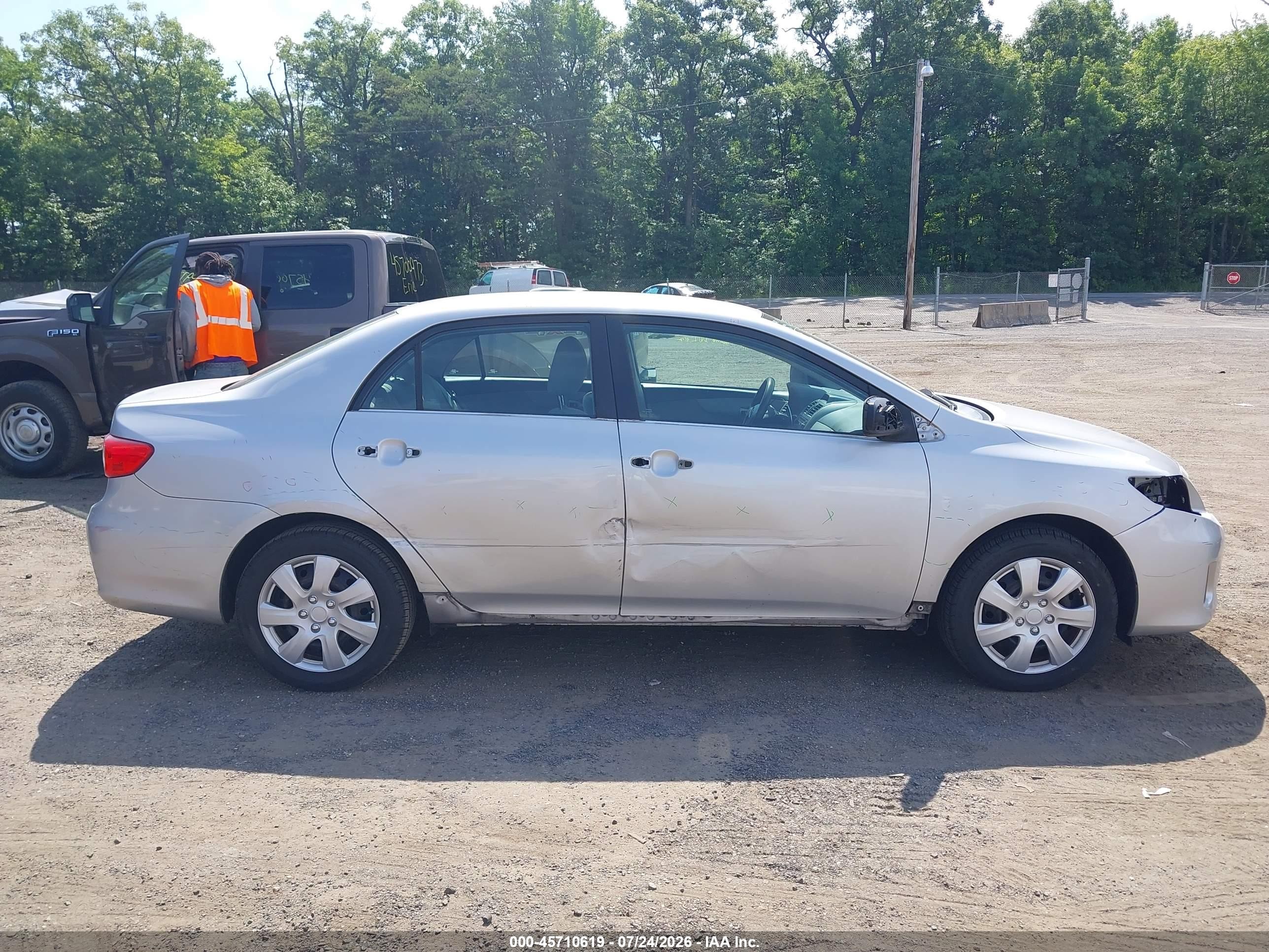 2012 Toyota Corolla Le Silver vin: 2T1BU4EE1CC796549