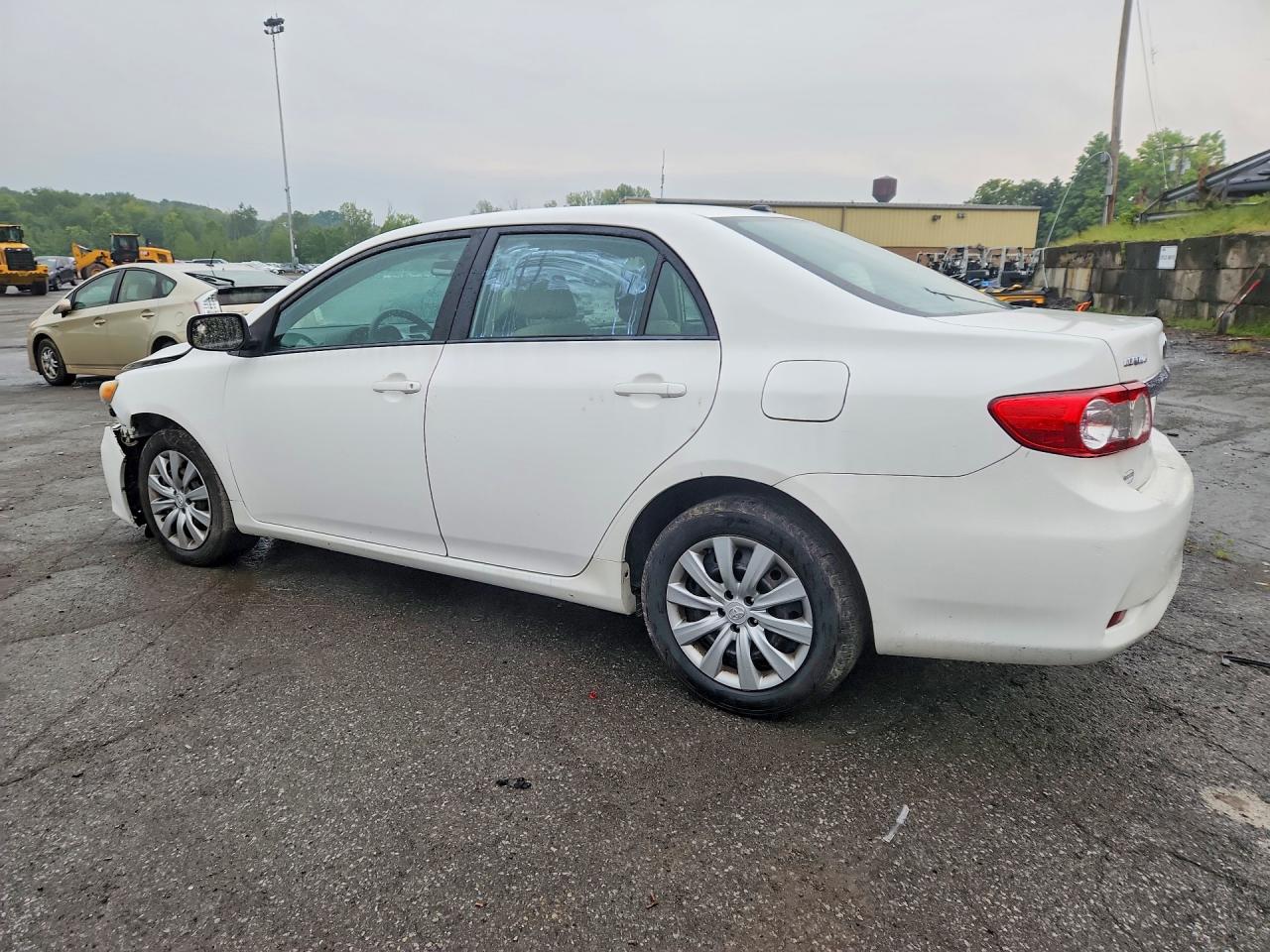 2012 Toyota Corolla Le White vin: 2T1BU4EE1CC847578