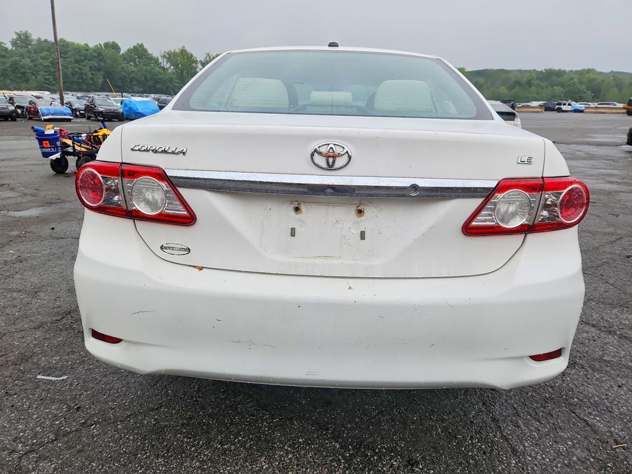2012 Toyota Corolla Le White vin: 2T1BU4EE1CC847578