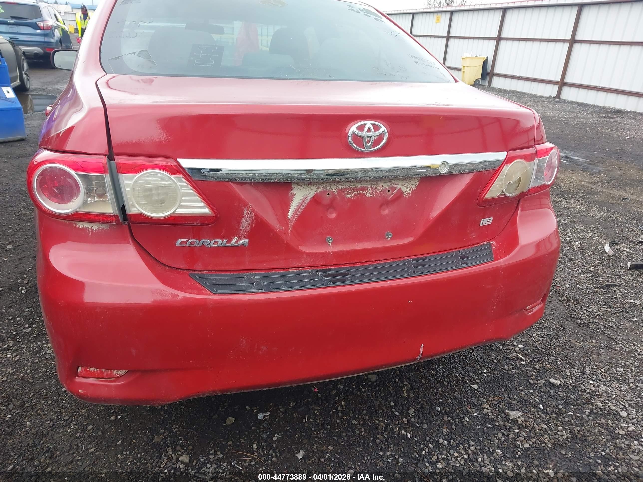 2012 Toyota Corolla Le Red vin: 2T1BU4EE1CC849671