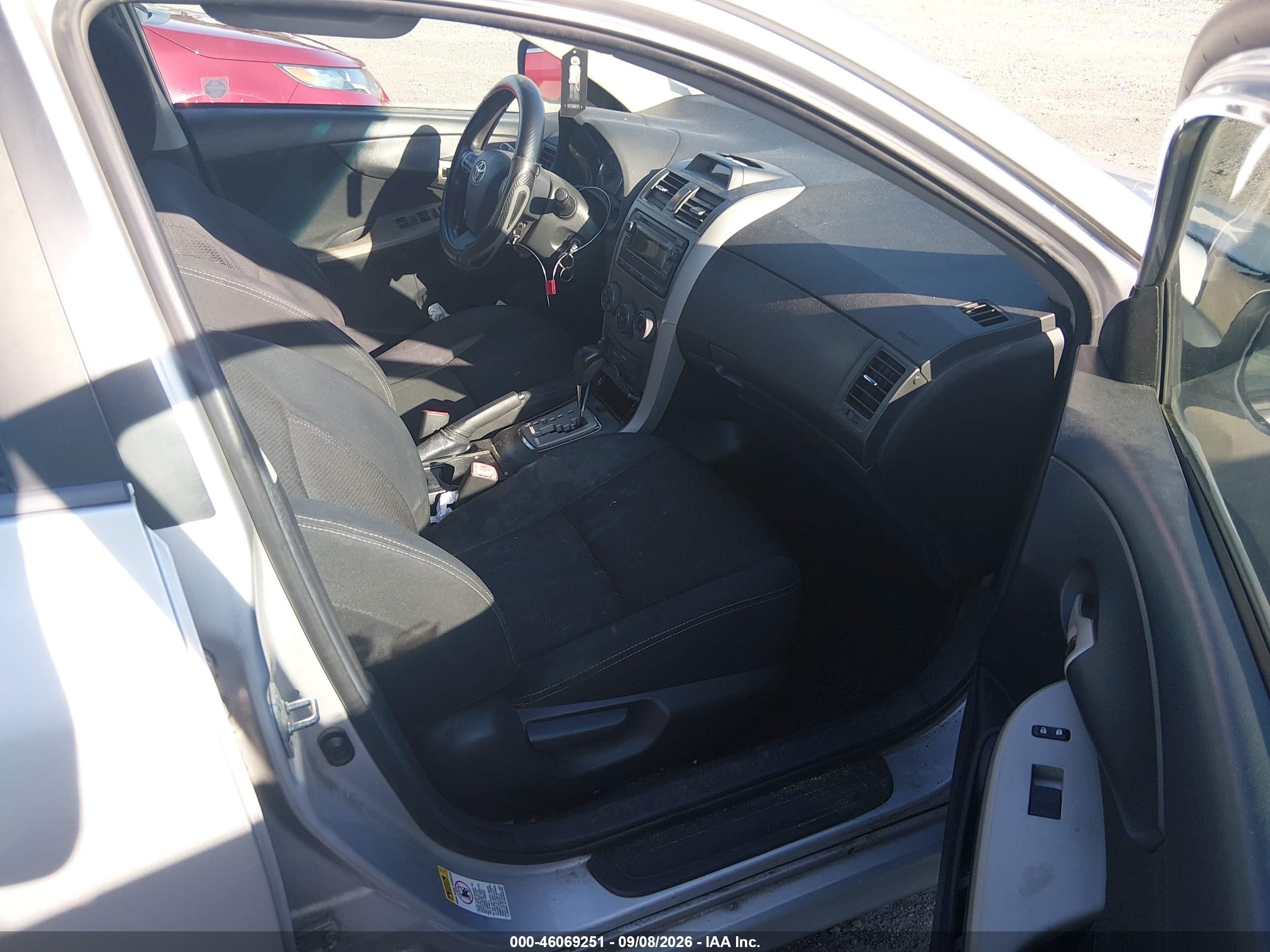 2012 Toyota Corolla S Серебряный vin: 2T1BU4EE1CC854675