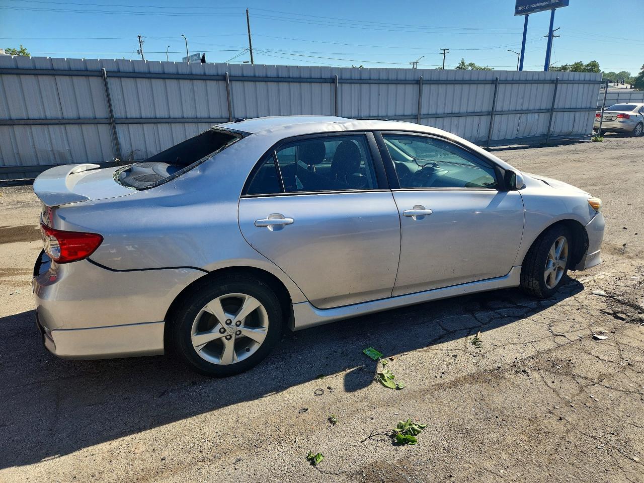 2012 Toyota Corolla S Серебряный vin: 2T1BU4EE1CC893511