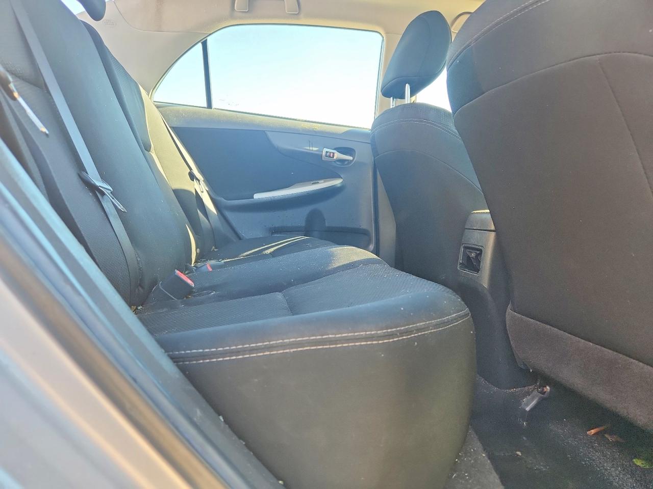 2012 Toyota Corolla S Серебряный vin: 2T1BU4EE1CC893511