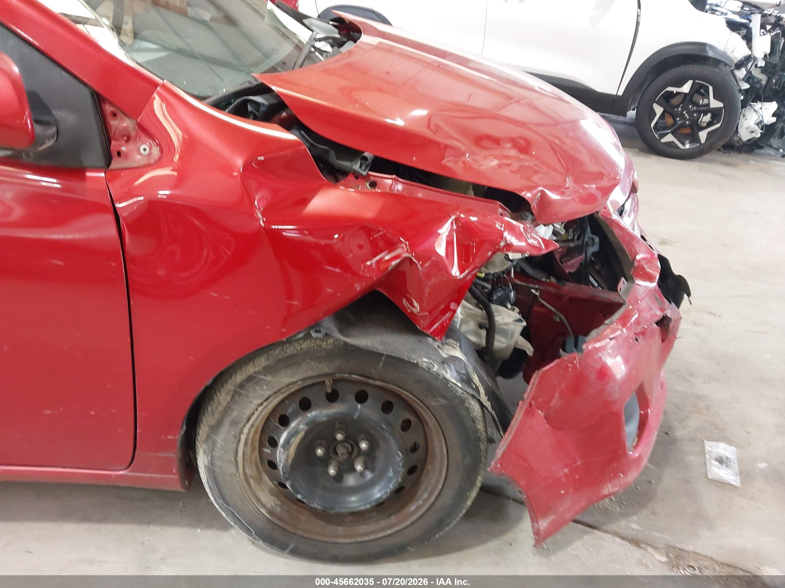 2012 Toyota Corolla Le Red vin: 2T1BU4EE1CC898336