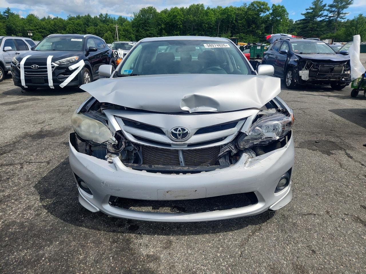 2013 Toyota Corolla Silver vin: 2T1BU4EE1DC001016
