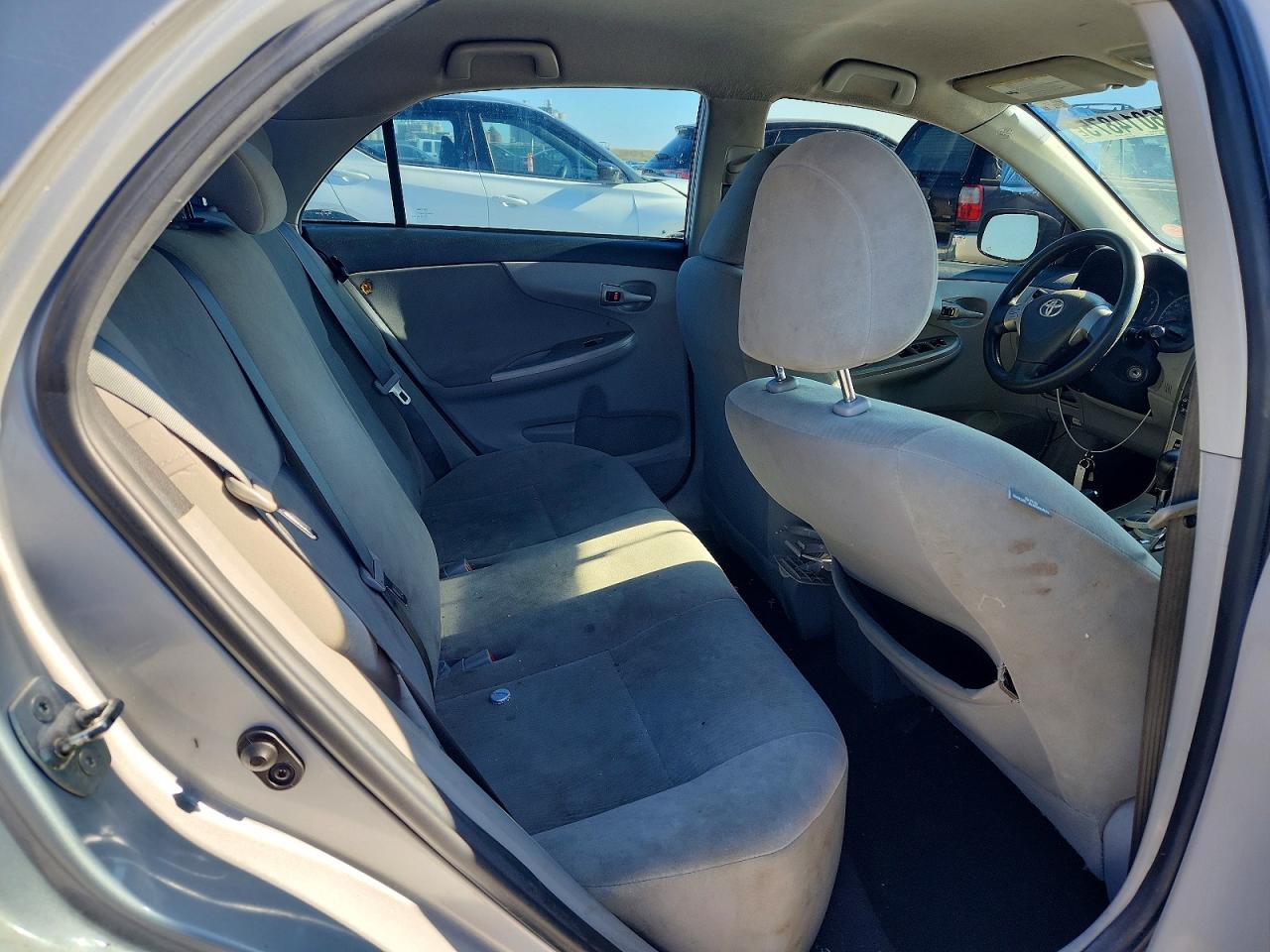 2013 Toyota Corolla Le Silver vin: 2T1BU4EE1DC002456