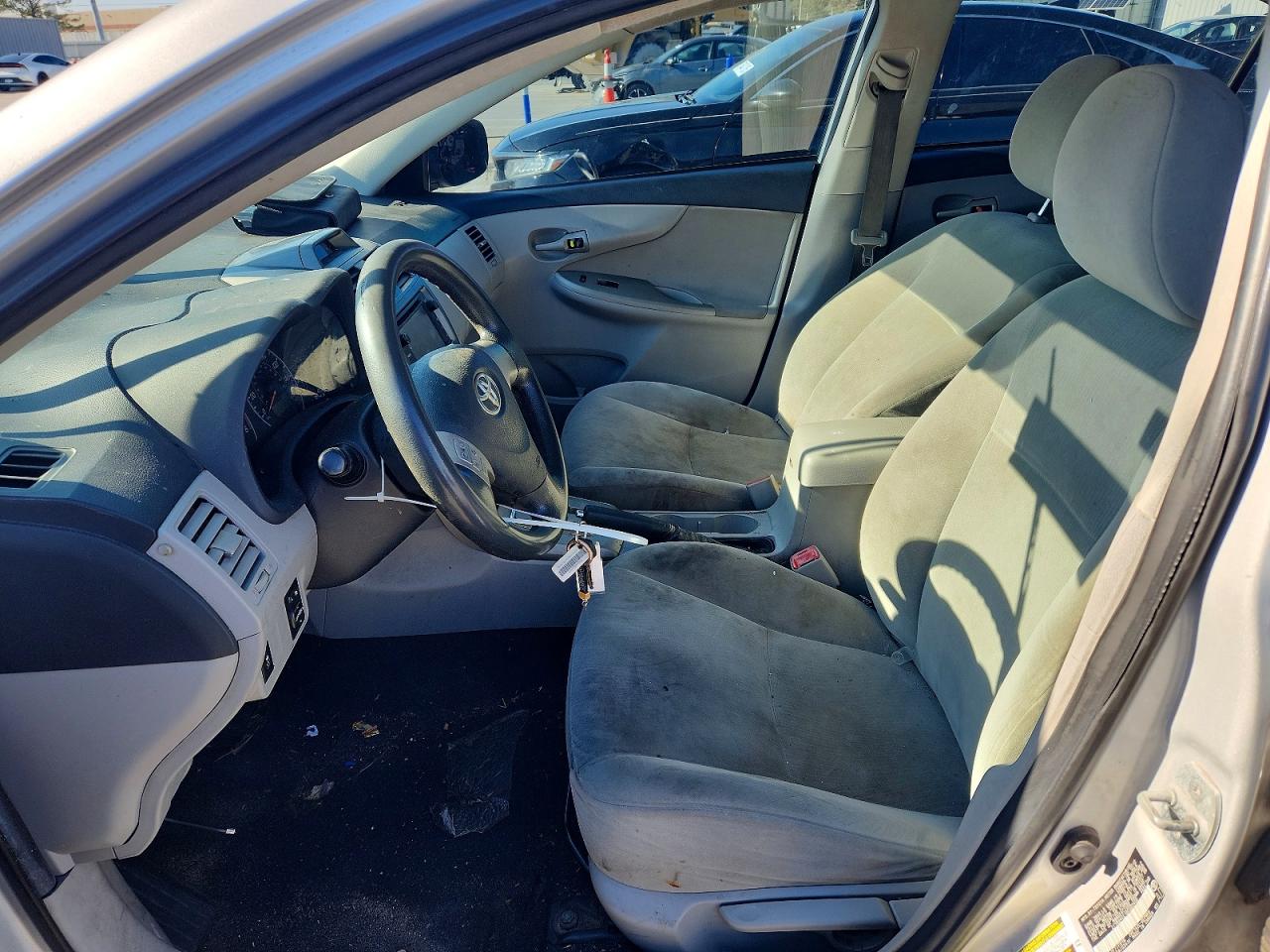 2013 Toyota Corolla Le Silver vin: 2T1BU4EE1DC002456