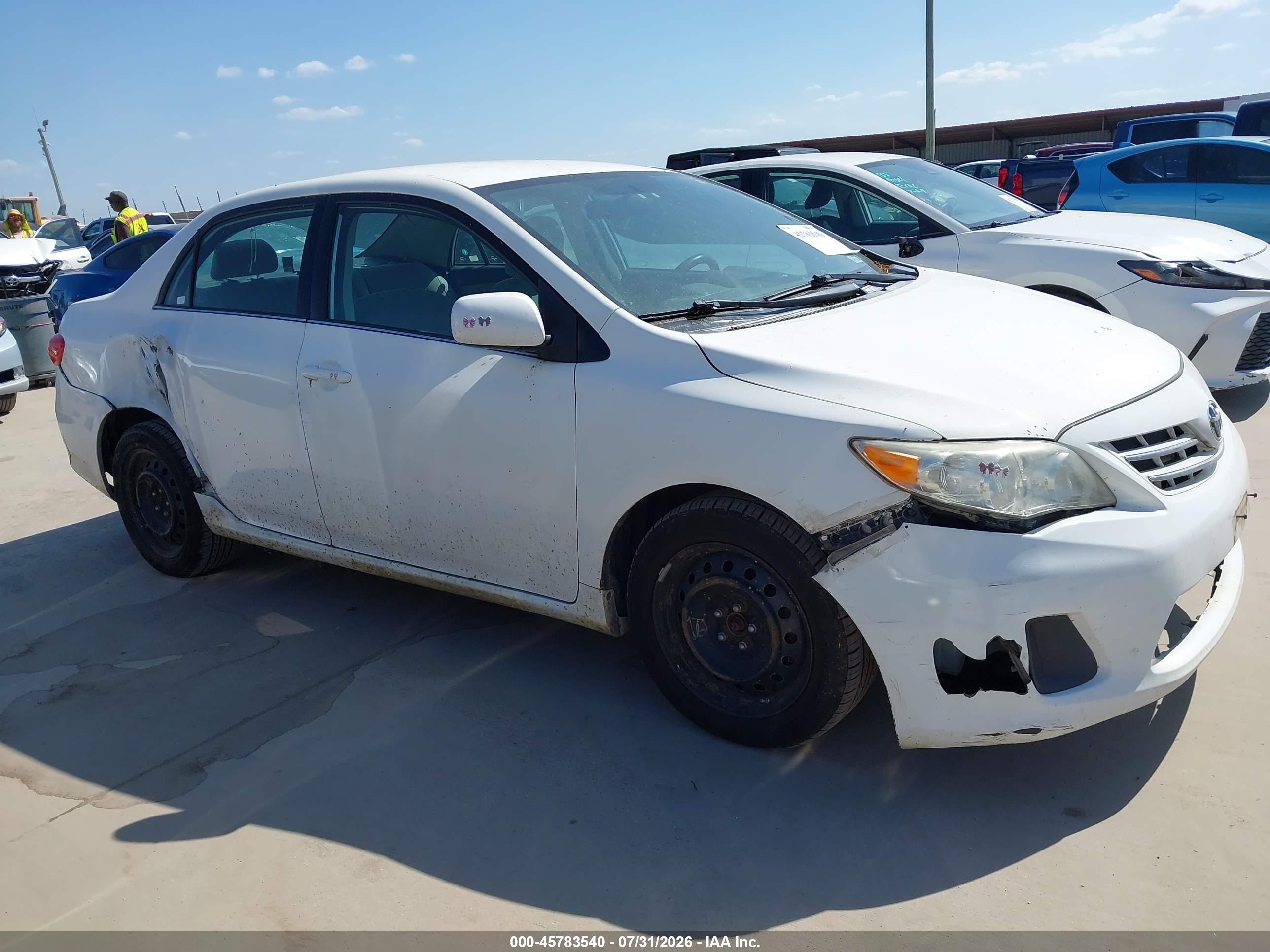 2013 Toyota Corolla Le White vin: 2T1BU4EE1DC044478