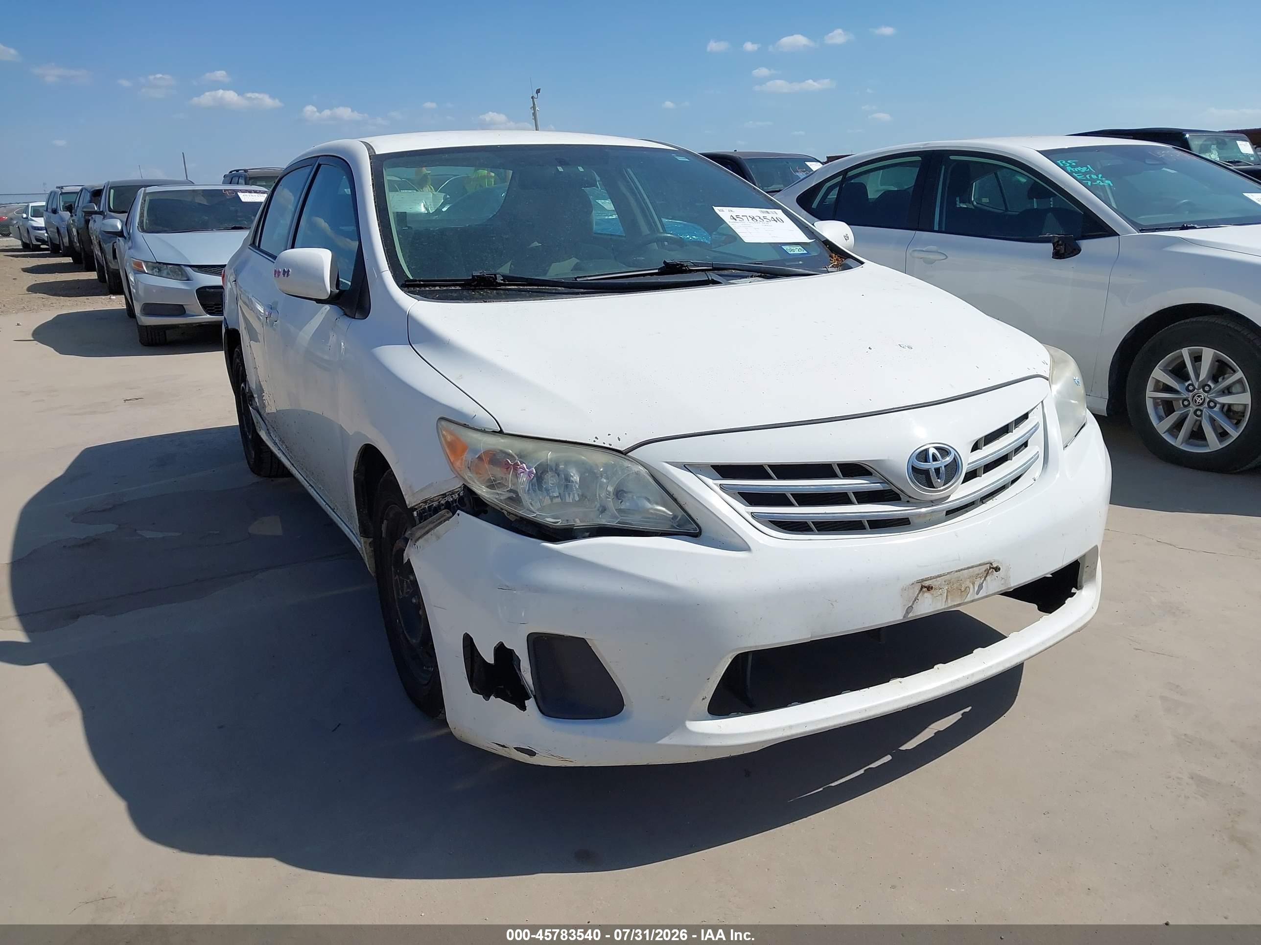 2013 Toyota Corolla Le White vin: 2T1BU4EE1DC044478