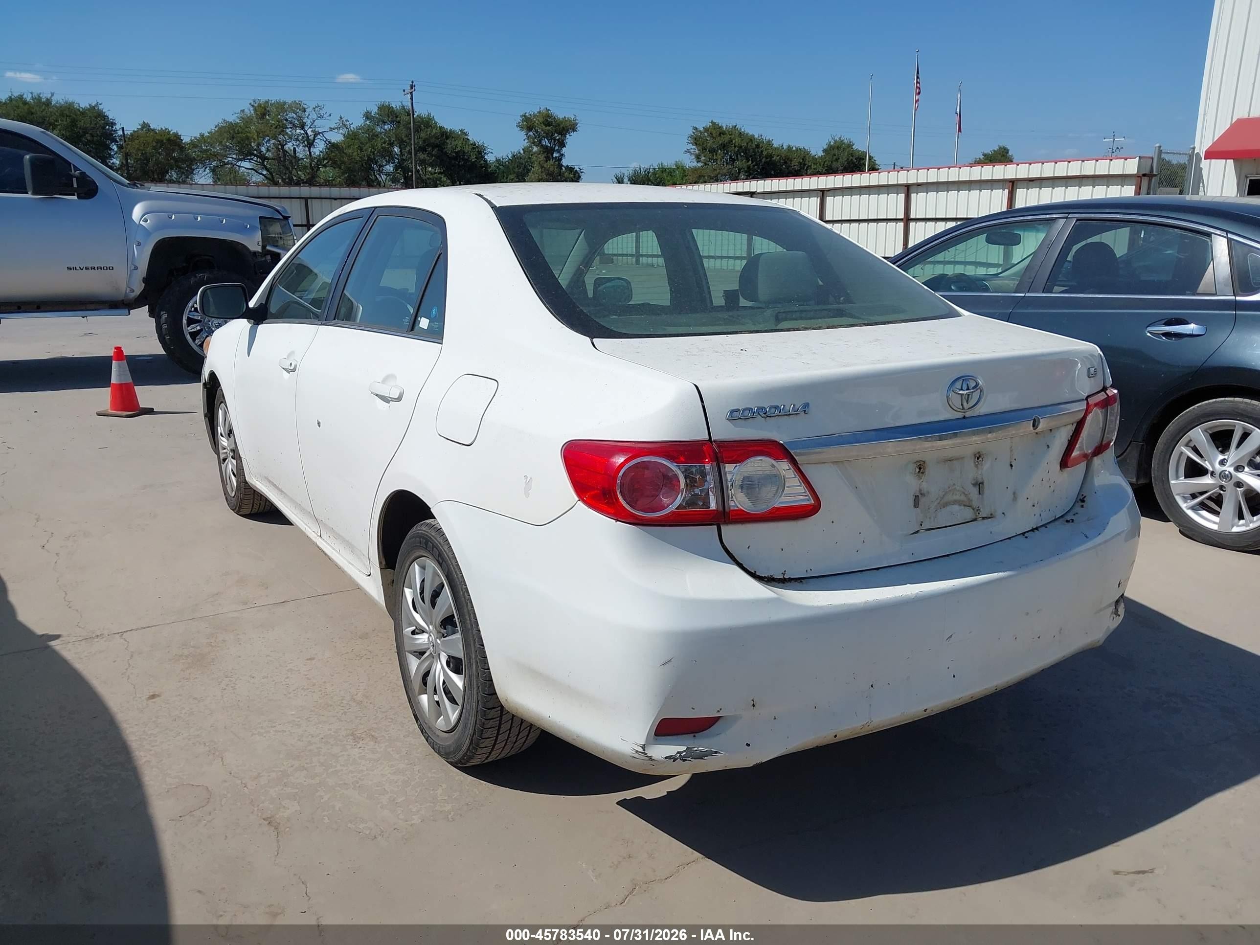2013 Toyota Corolla Le White vin: 2T1BU4EE1DC044478