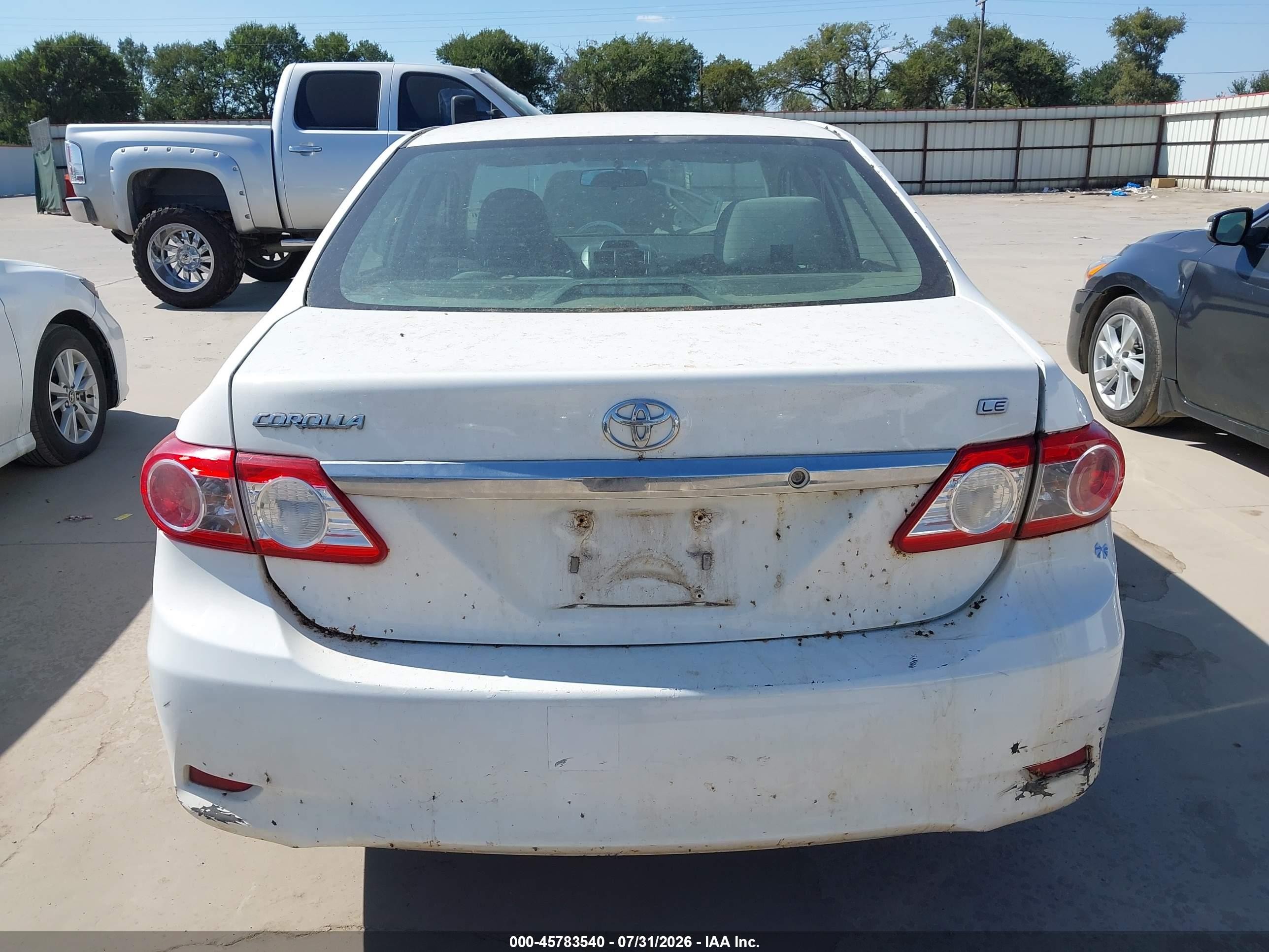 2013 Toyota Corolla Le White vin: 2T1BU4EE1DC044478