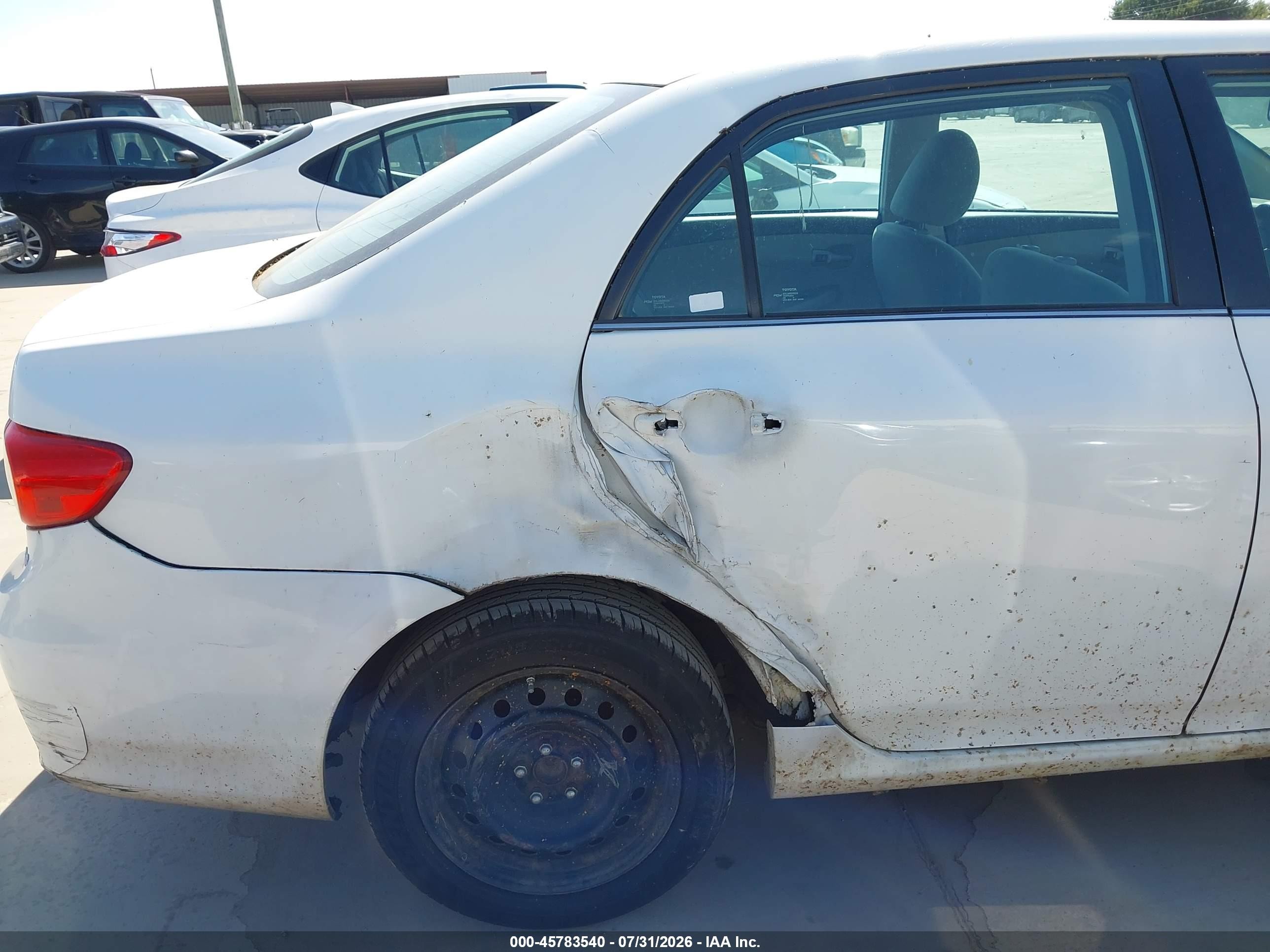 2013 Toyota Corolla Le White vin: 2T1BU4EE1DC044478