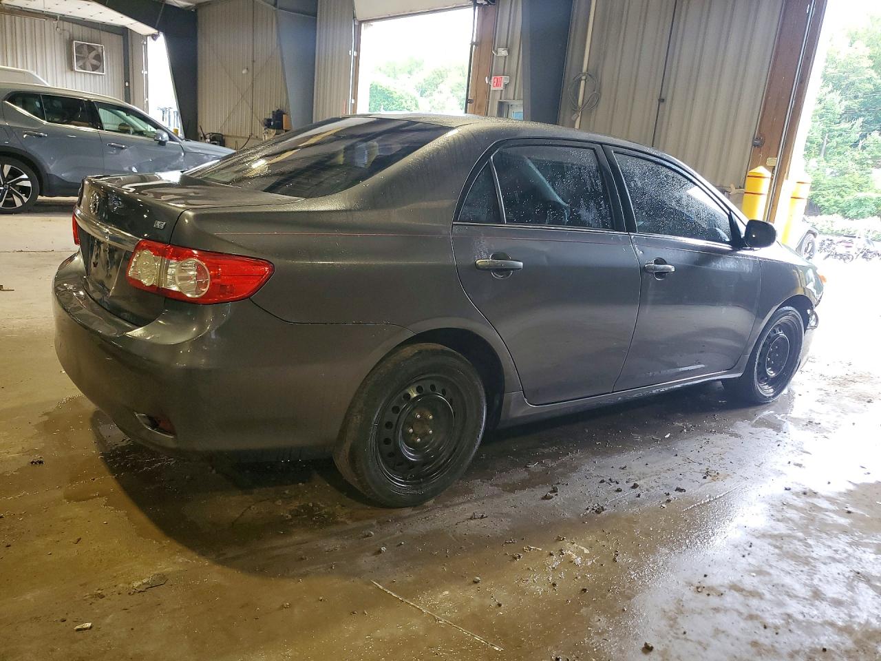2013 Toyota Corolla Le Gray vin: 2T1BU4EE1DC047820