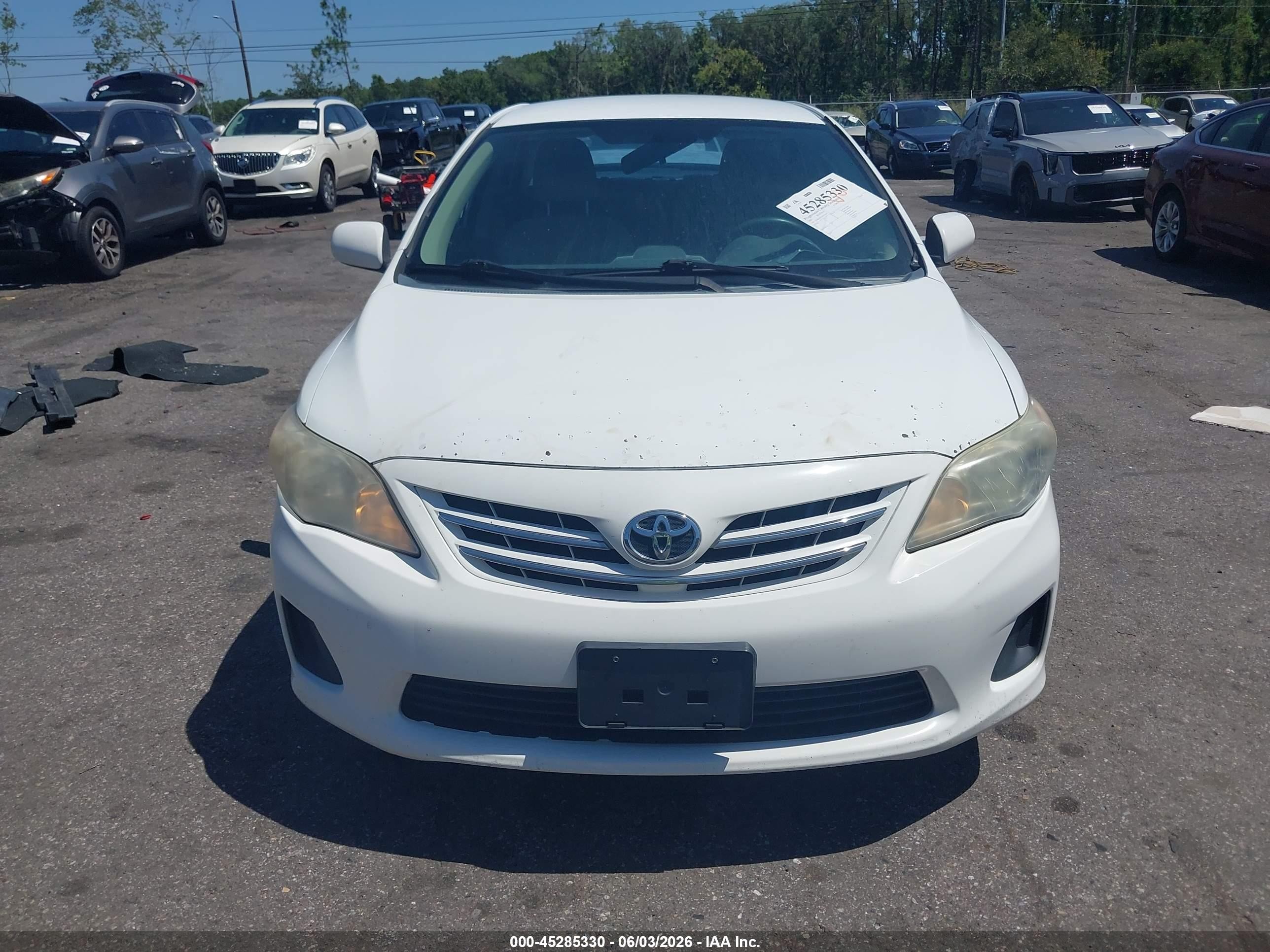 2013 Toyota Corolla Le White vin: 2T1BU4EE1DC051611