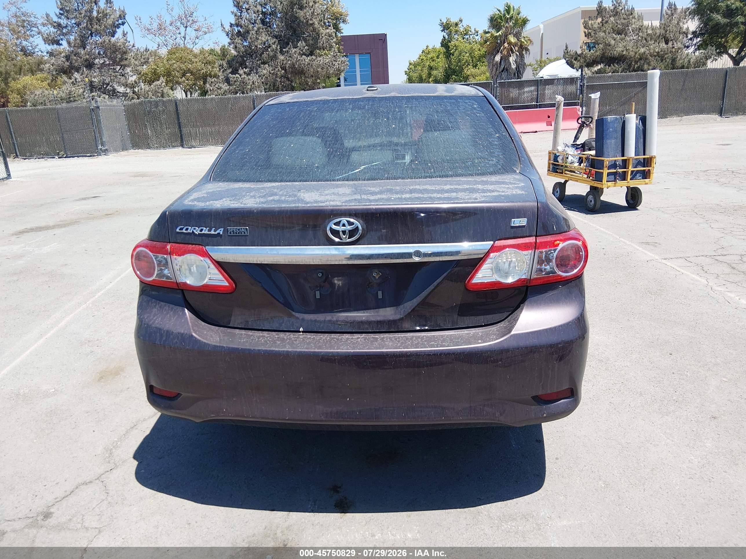 2013 Toyota Corolla Le Special Edition Purple vin: 2T1BU4EE1DC066139