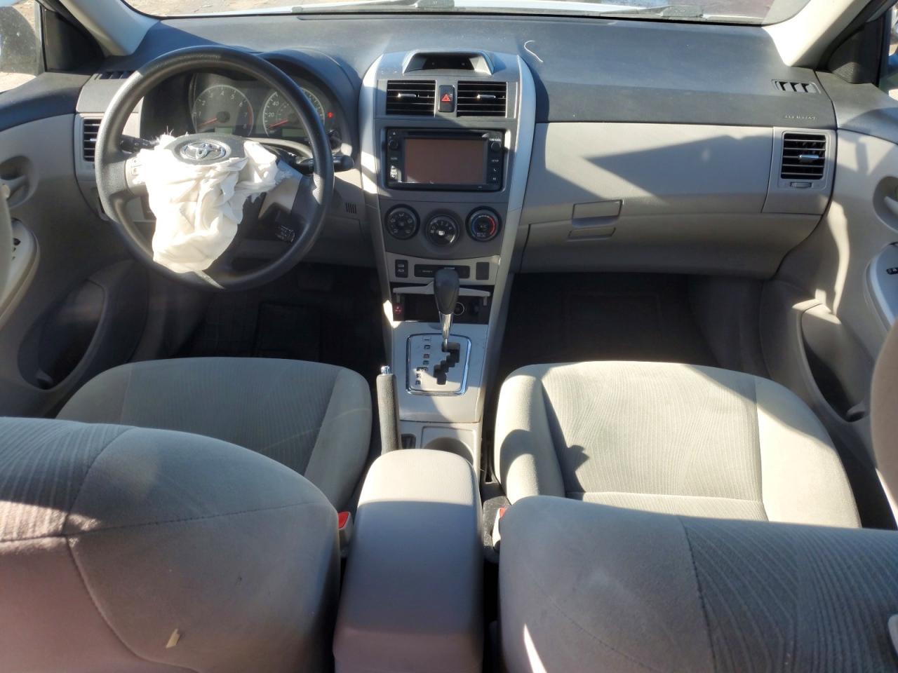 2013 Toyota Corolla Le Silver vin: 2T1BU4EE1DC069543