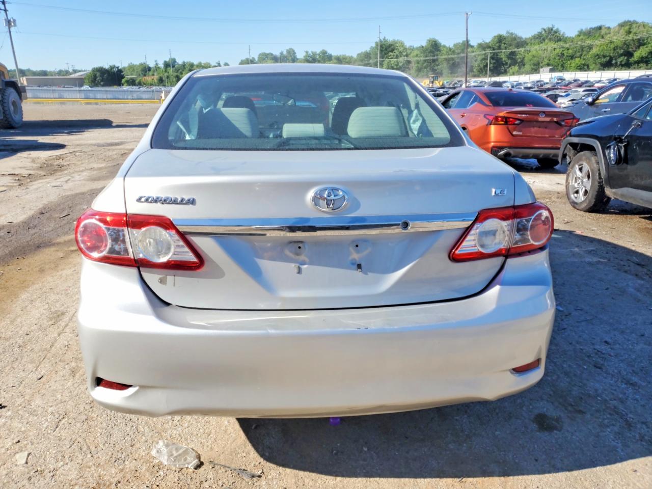 2013 Toyota Corolla Le Silver vin: 2T1BU4EE1DC069543