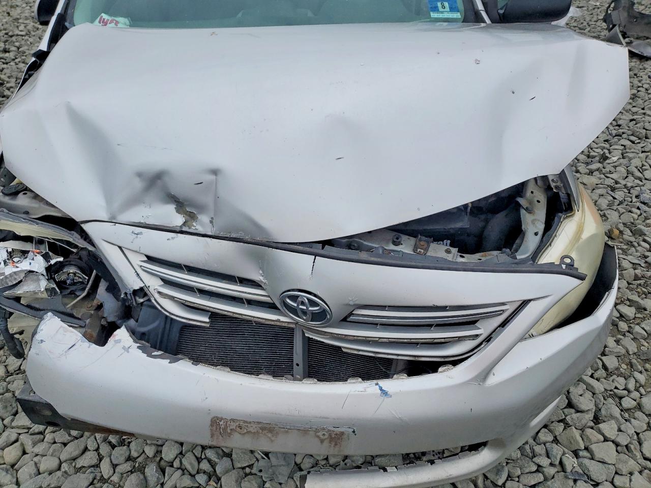 2013 Toyota Corolla Le Серебряный vin: 2T1BU4EE1DC069994