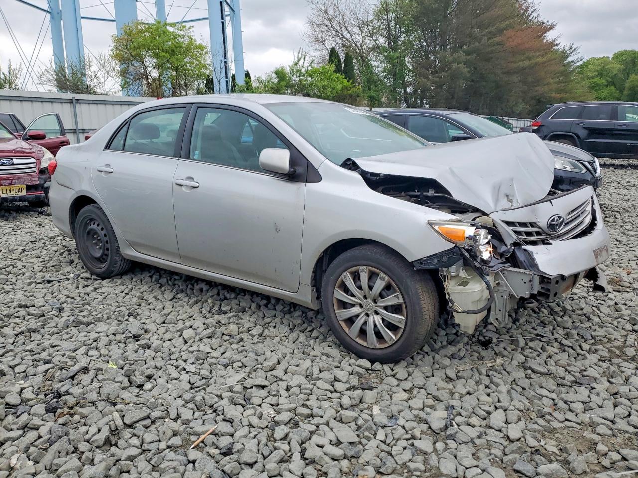 2013 Toyota Corolla Le Серебряный vin: 2T1BU4EE1DC069994