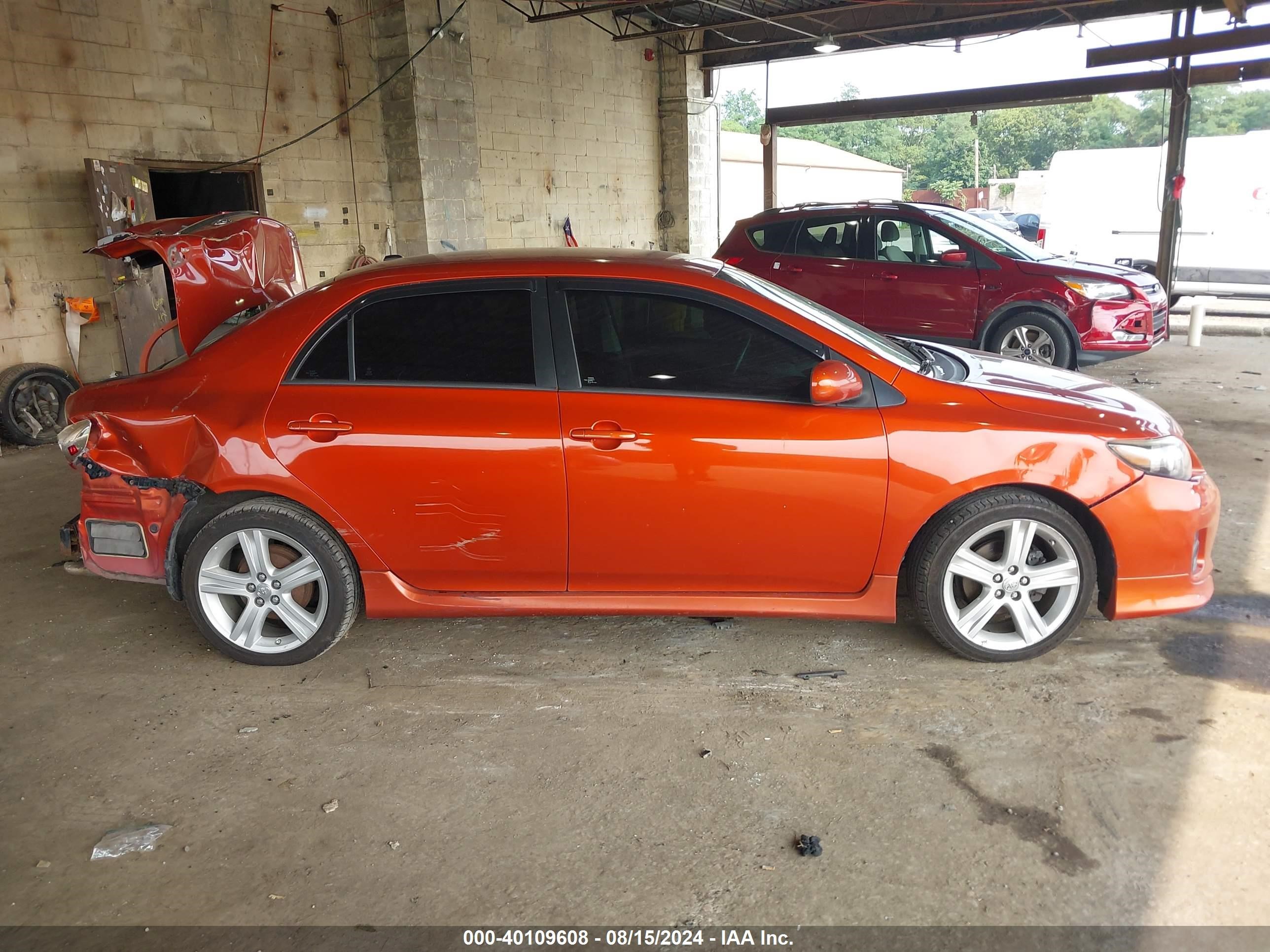 2013 Toyota Corolla S Special Edition Orange vin: 2T1BU4EE1DC073284
