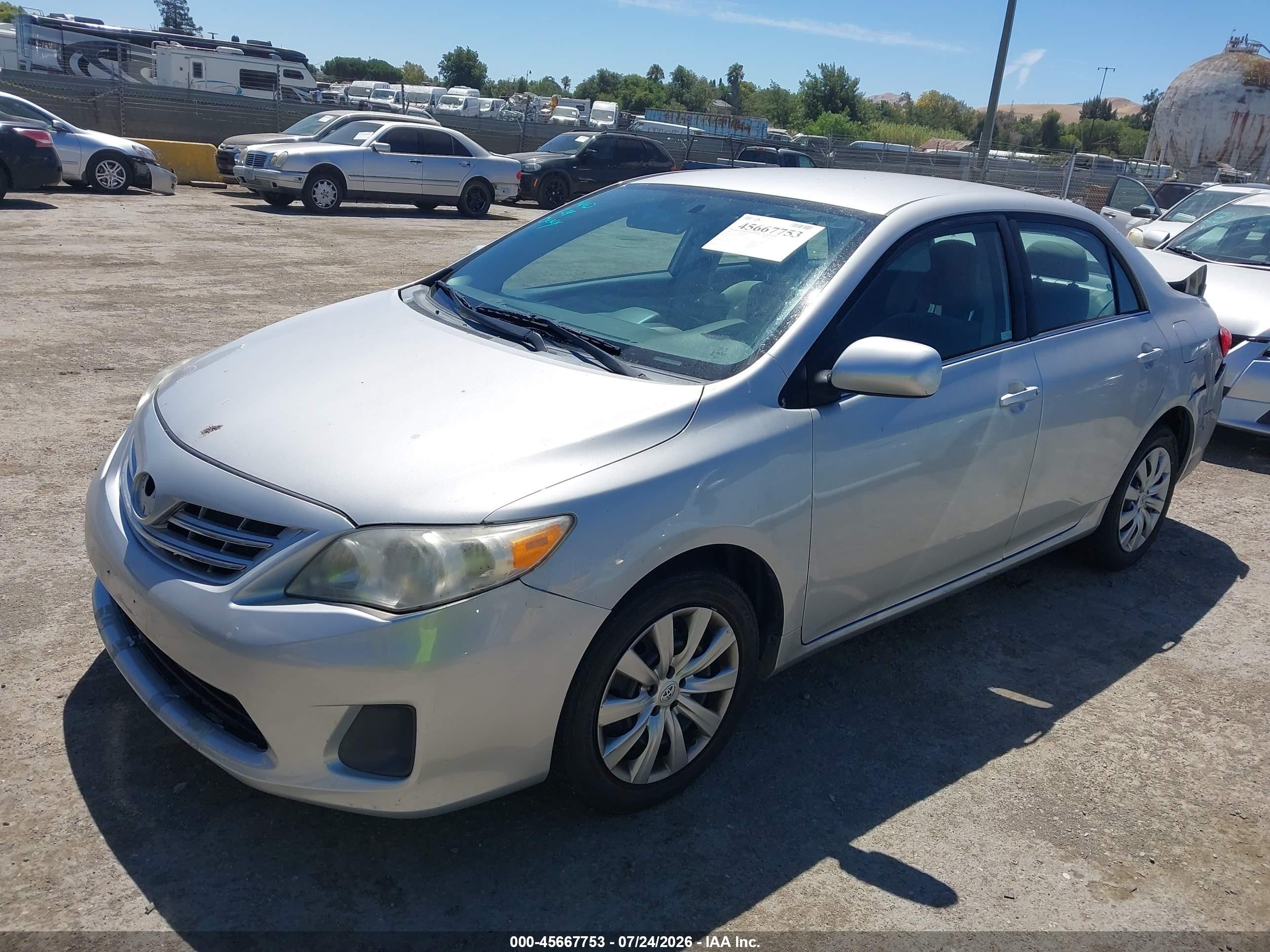 2013 Toyota Corolla Le Gray vin: 2T1BU4EE1DC086830