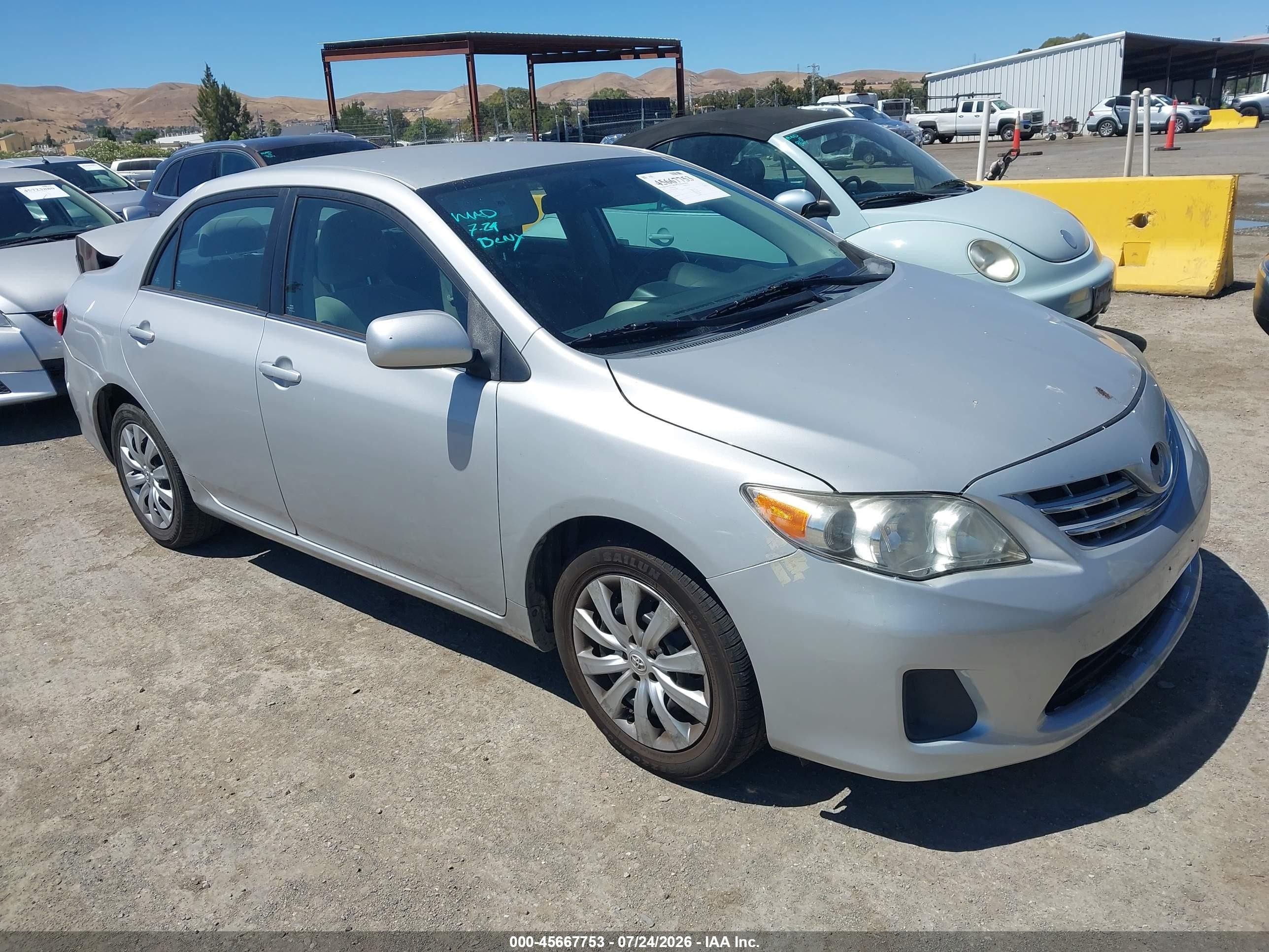 2013 Toyota Corolla Le Gray vin: 2T1BU4EE1DC086830
