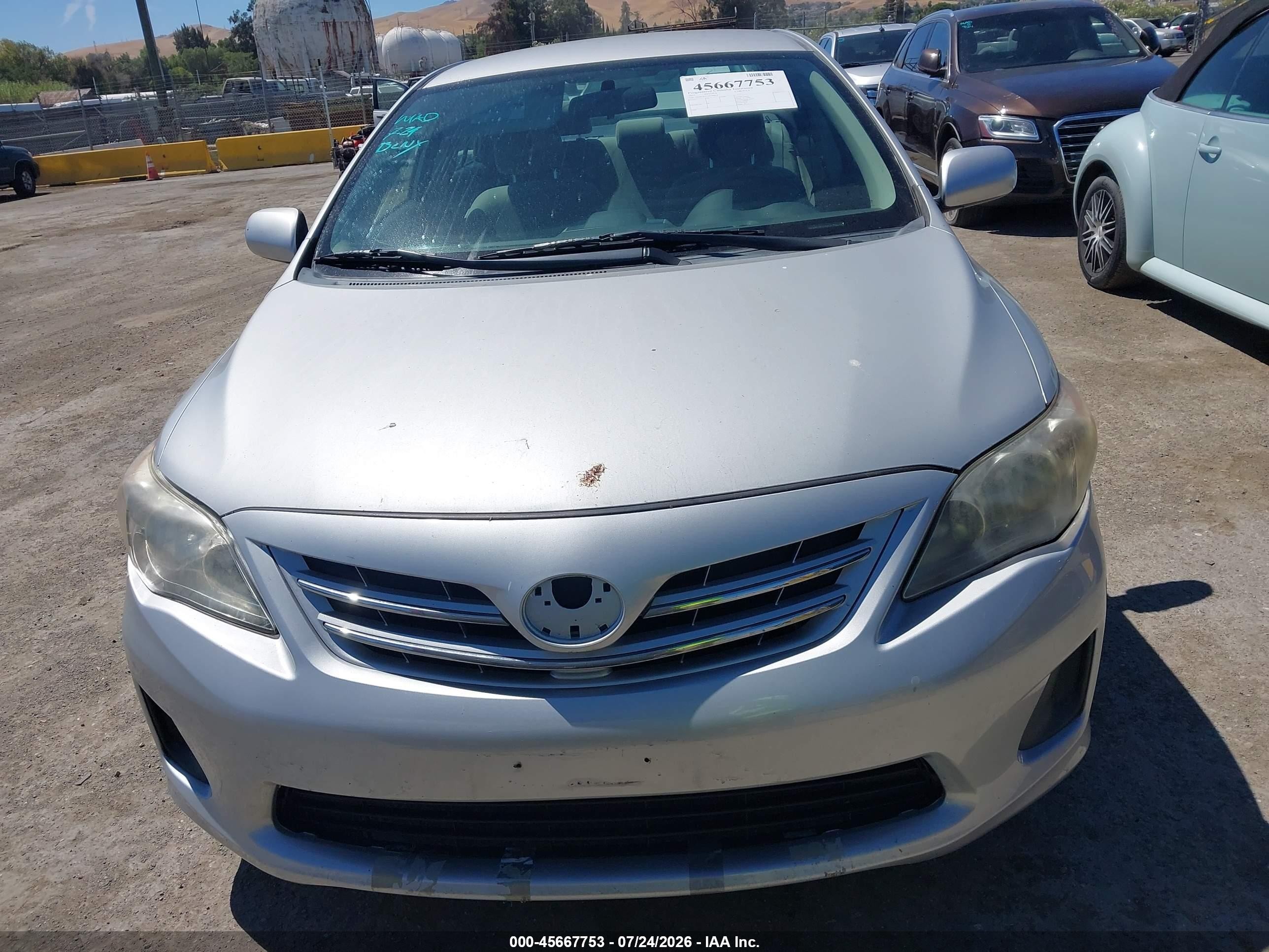 2013 Toyota Corolla Le Gray vin: 2T1BU4EE1DC086830