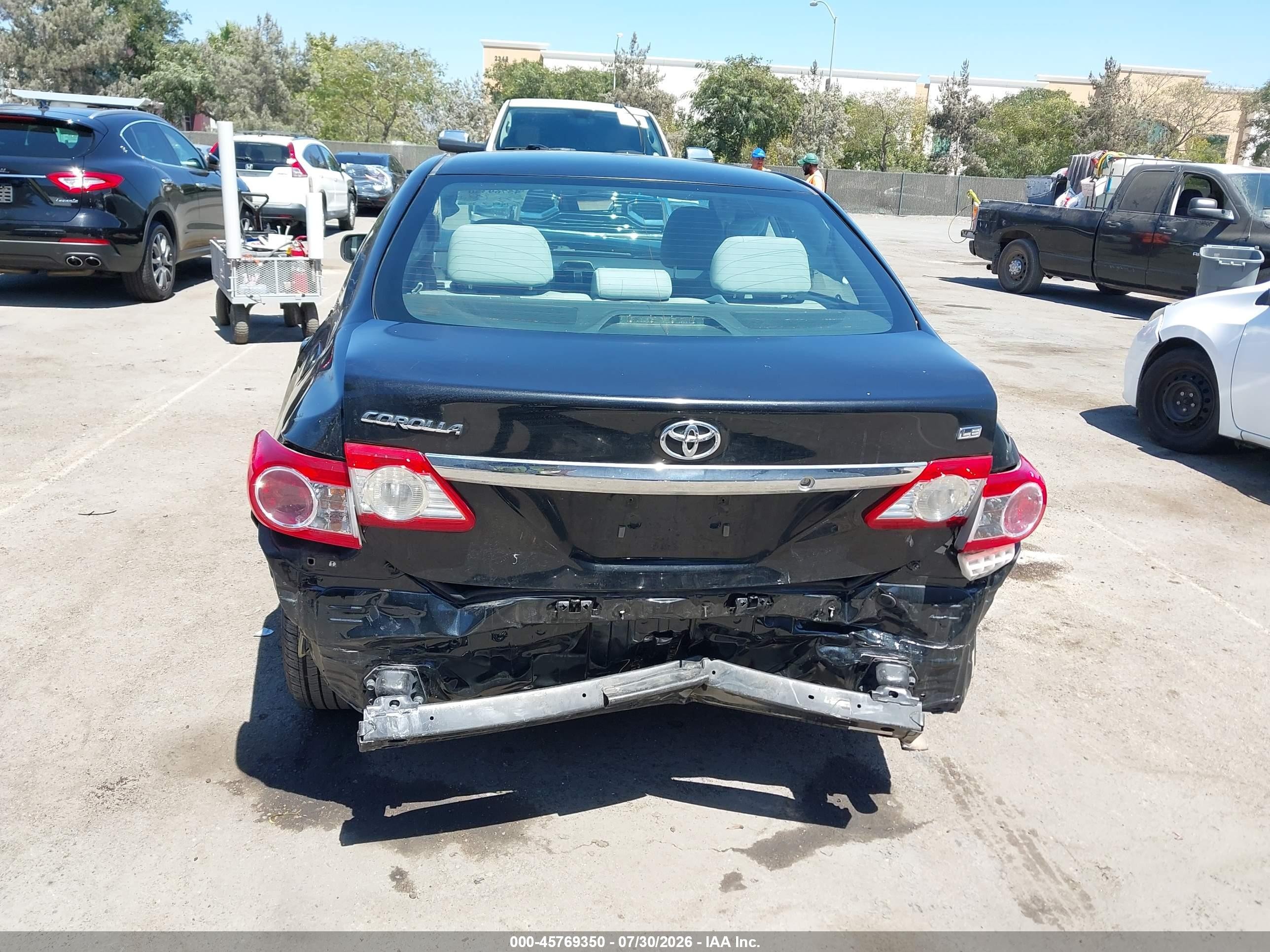 2013 Toyota Corolla Le Black vin: 2T1BU4EE1DC092918