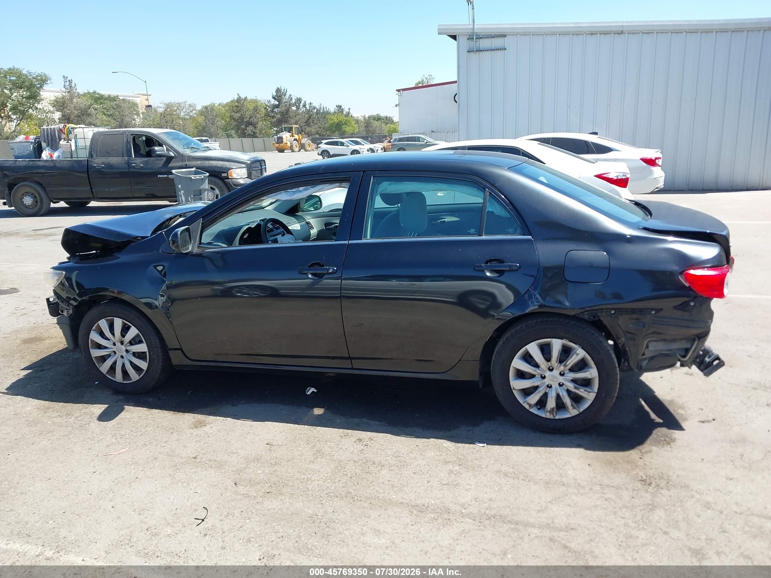 2013 Toyota Corolla Le Black vin: 2T1BU4EE1DC092918