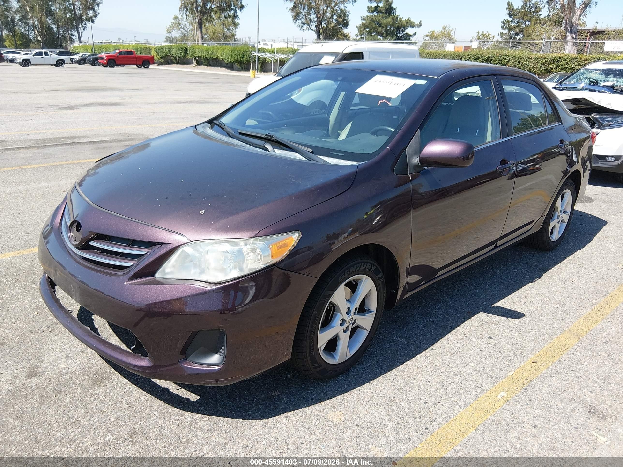 2013 Toyota Corolla Le Special Edition Burgundy vin: 2T1BU4EE1DC093115