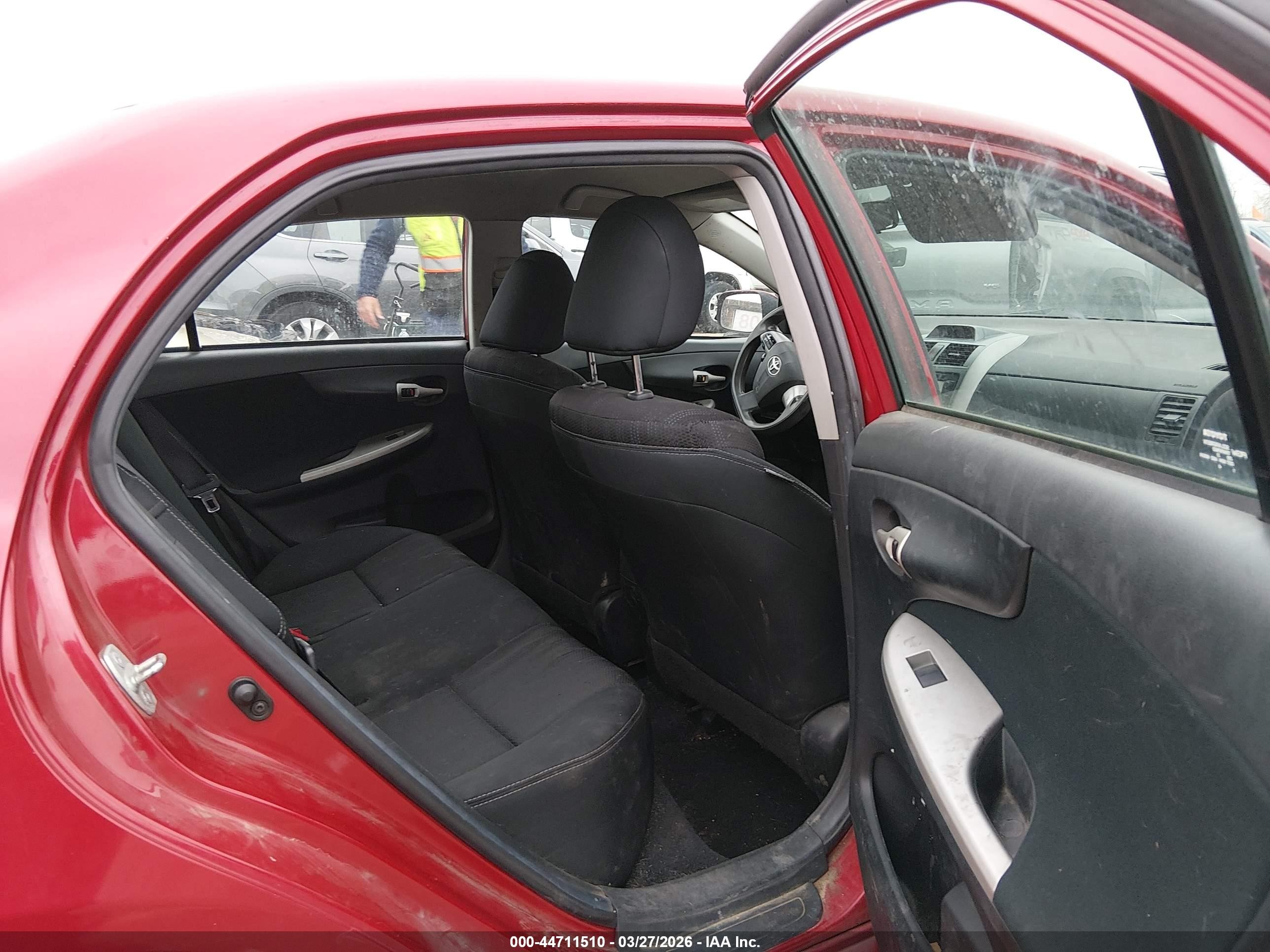 2013 Toyota Corolla S Красный vin: 2T1BU4EE1DC104100