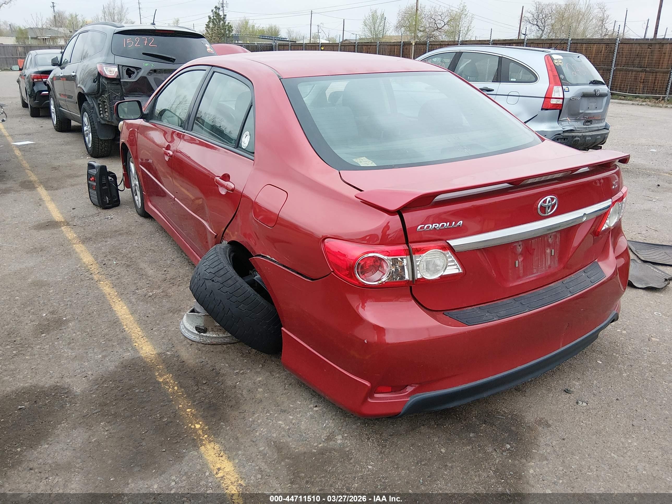 2013 Toyota Corolla S Красный vin: 2T1BU4EE1DC104100