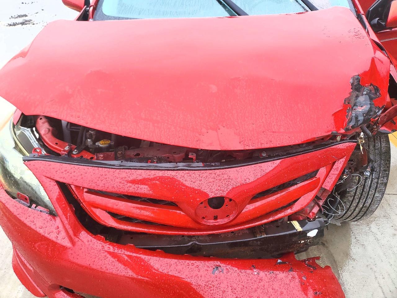 2013 Toyota Corolla S Red vin: 2T1BU4EE1DC110379