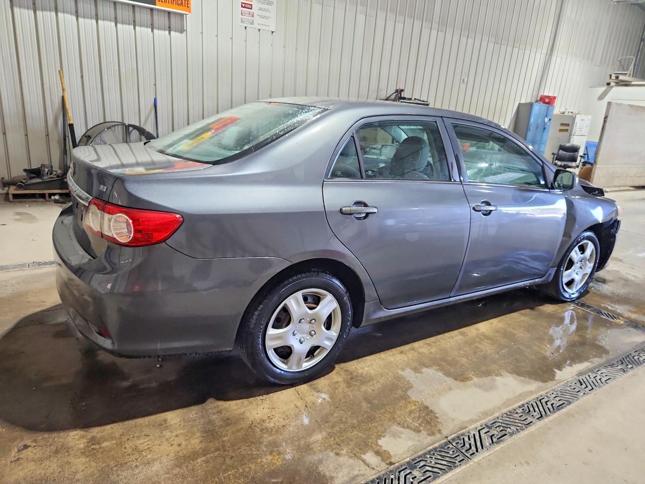 2013 Toyota Corolla Le Charcoal vin: 2T1BU4EE1DC971139