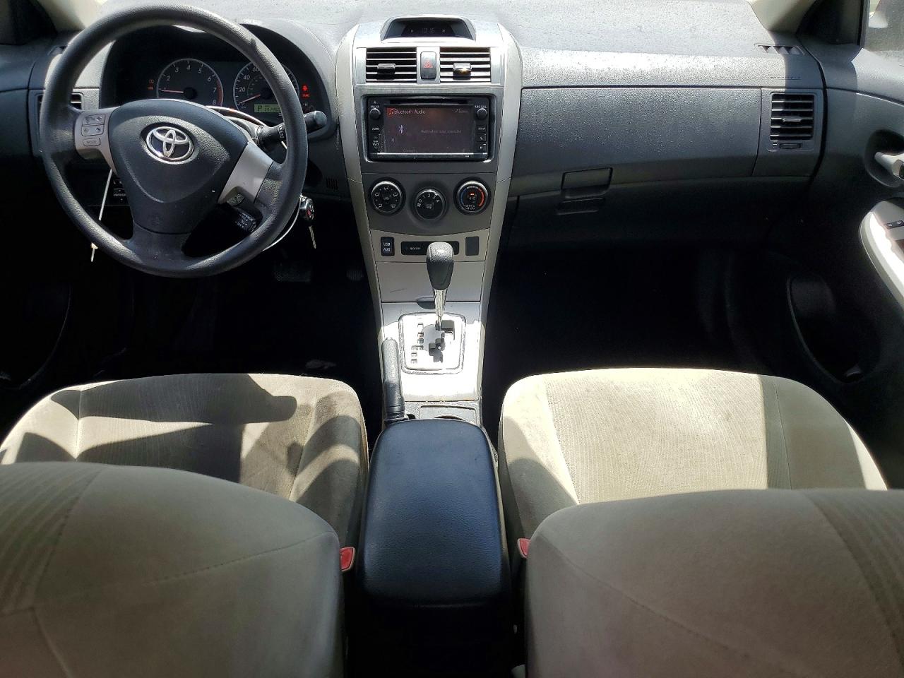 2013 Toyota Corolla Le Красный vin: 2T1BU4EE1DC996171