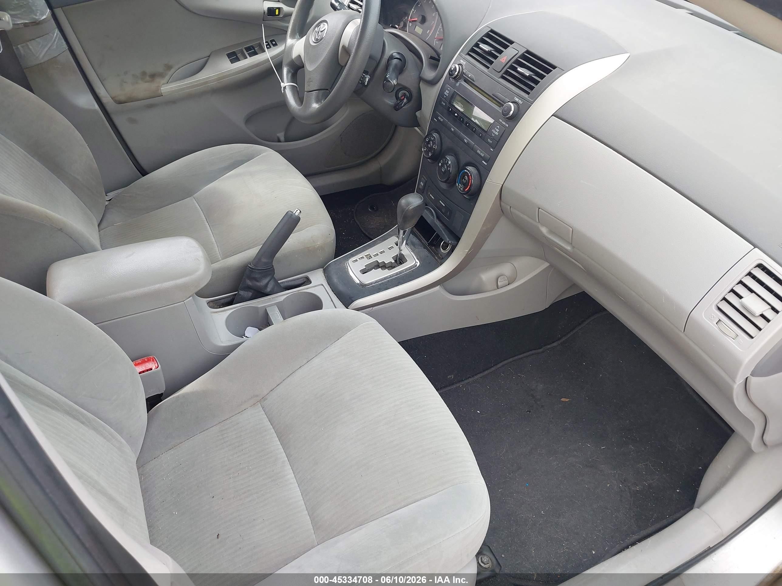 2010 Toyota Corolla Le Серебряный vin: 2T1BU4EE2AC196491