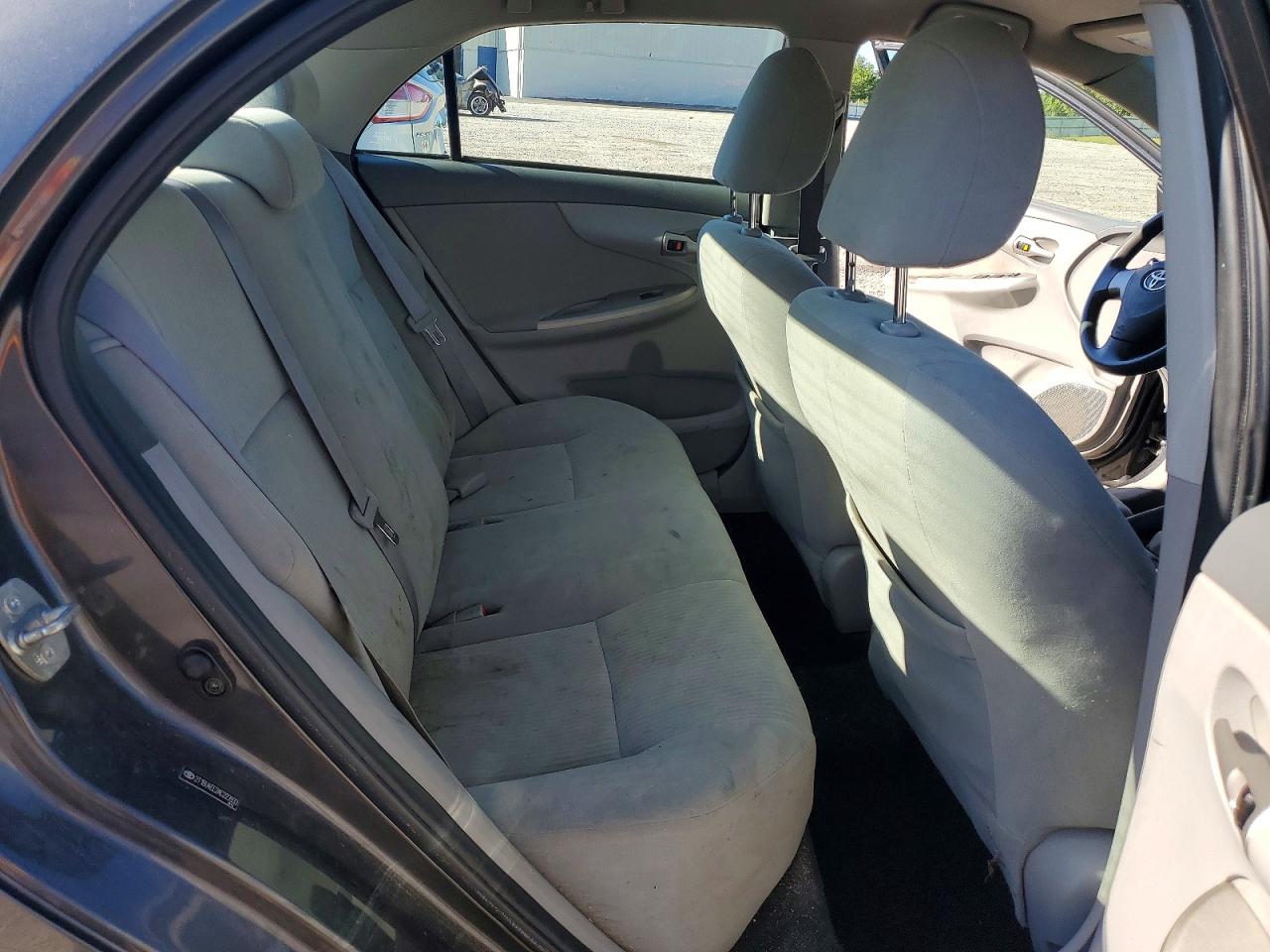 2010 Toyota Corolla Le Gray vin: 2T1BU4EE2AC223933