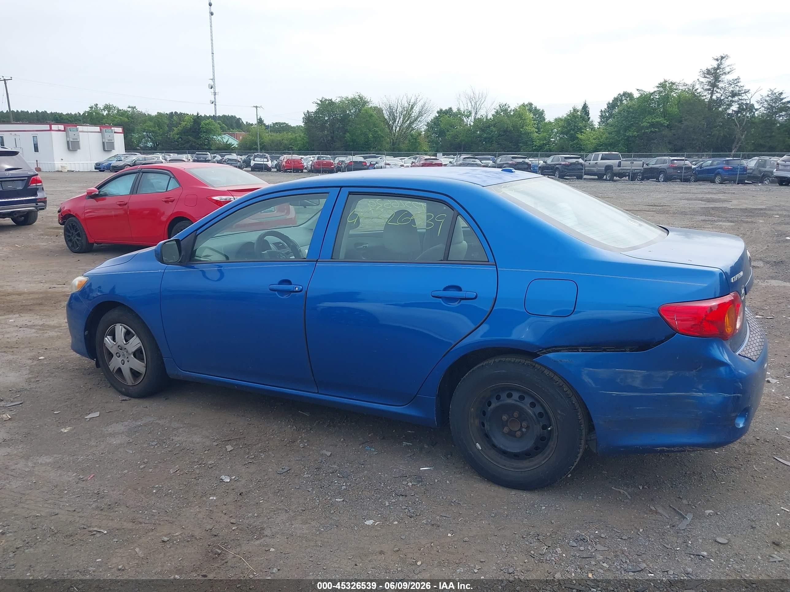 2010 Toyota Corolla Le Blue vin: 2T1BU4EE2AC232437