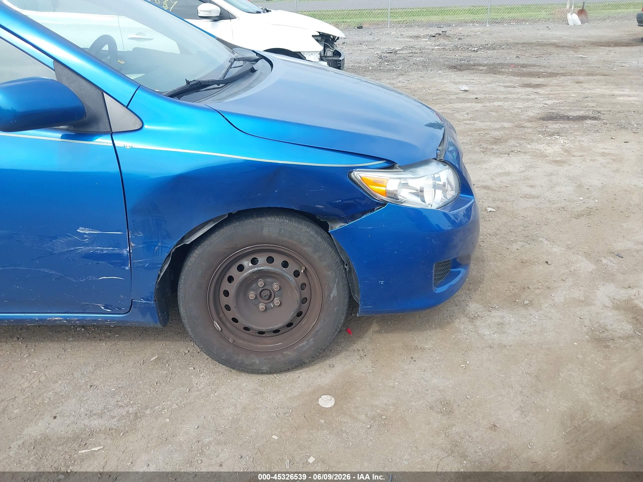 2010 Toyota Corolla Le Blue vin: 2T1BU4EE2AC232437