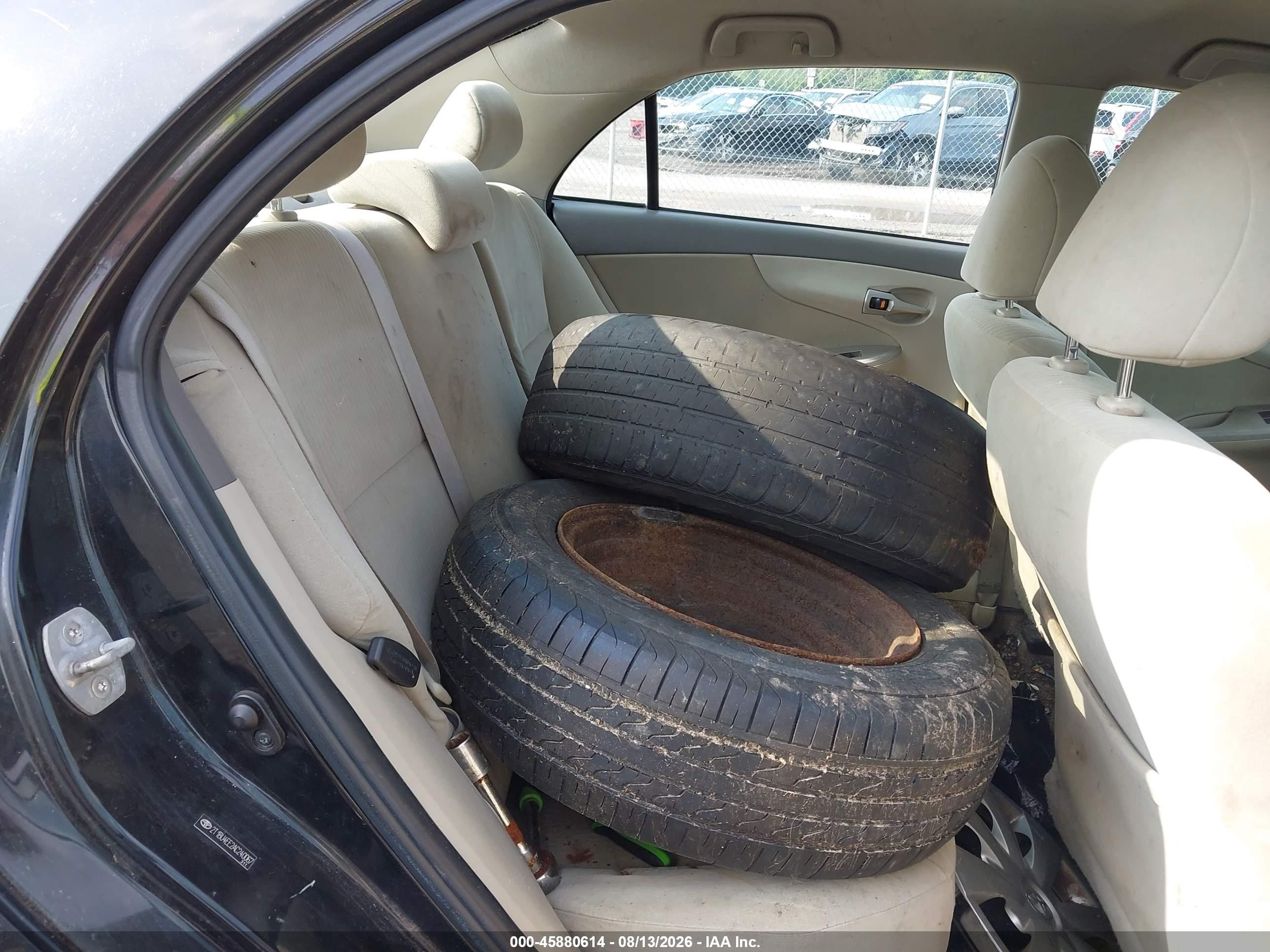 2010 Toyota Corolla Le Black vin: 2T1BU4EE2AC240067