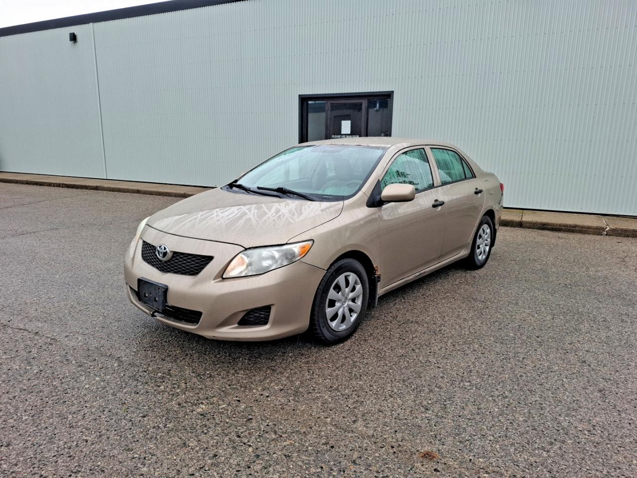 2010 Toyota Corolla Base Gold vin: 2T1BU4EE2AC252848