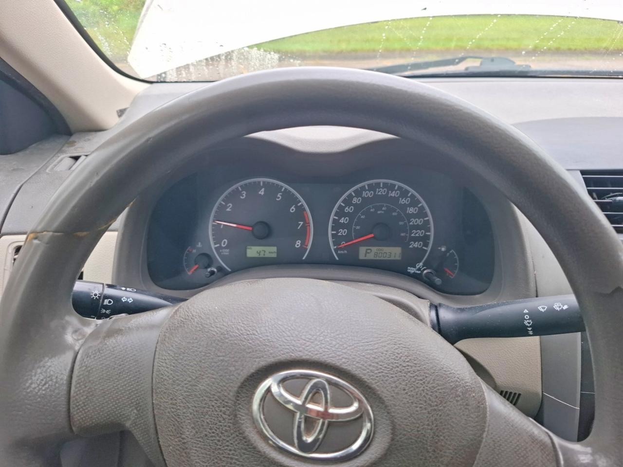 2010 Toyota Corolla Base Gold vin: 2T1BU4EE2AC252848